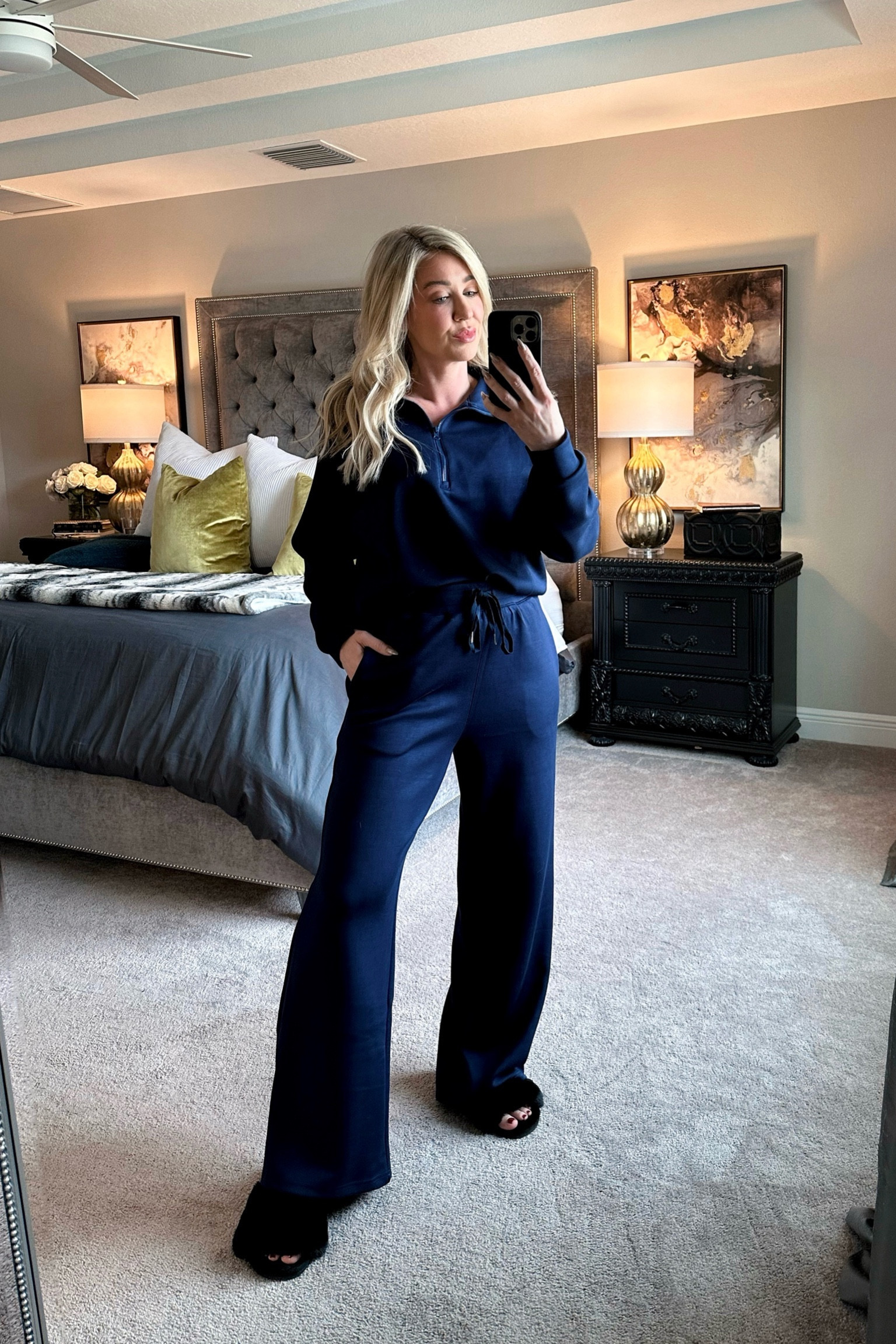 Amazon dupe of the Spanx air essentials lounge set

Wearing a medium 