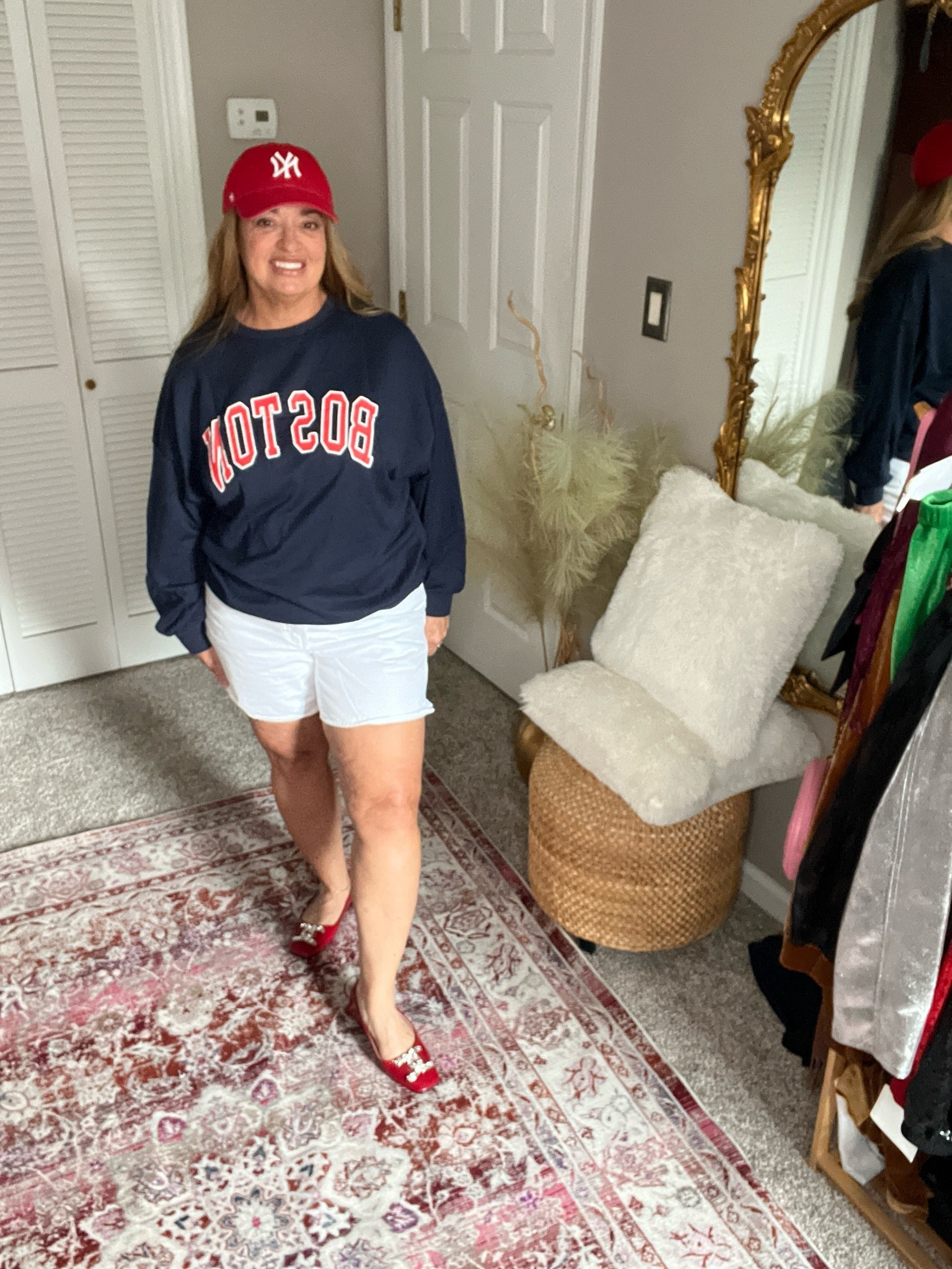 Boston! Fall sweatshirt

#LTKTravel #LTKSeasonal #LTKmorningroutine