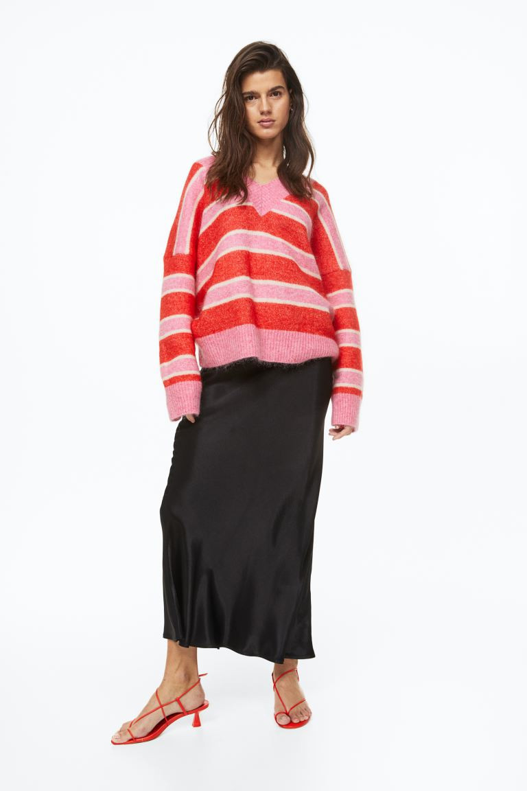 Satin skirt | H&M (UK, MY, IN, SG, PH, TW, HK)