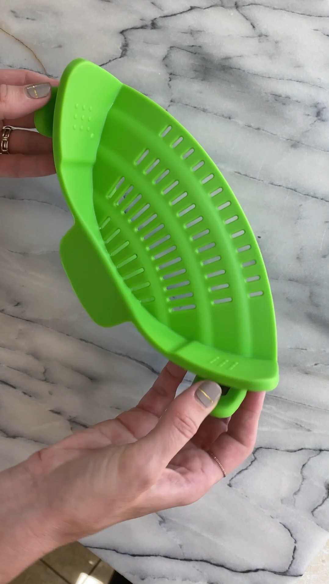 Kitchen Gizmo Snap N Strain Pot Strainer and Pasta Strainer - Adjustable Silicone Clip On Strainer for Pots, Pans, and Bowls - Kitchen Colander - Orange 

#LTKHome #LTKGiftGuide #LTKFindsUnder50