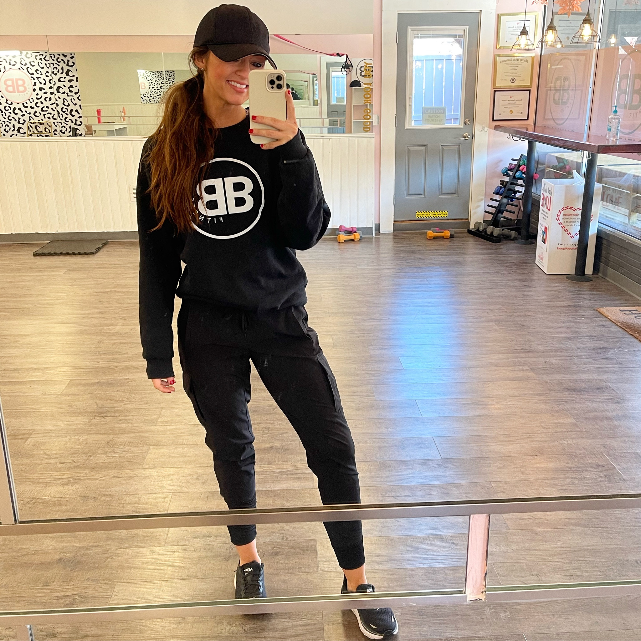 Joggers 30% off 🖤

#LTKfindsunder50 #LTKsalealert #LTKfitness