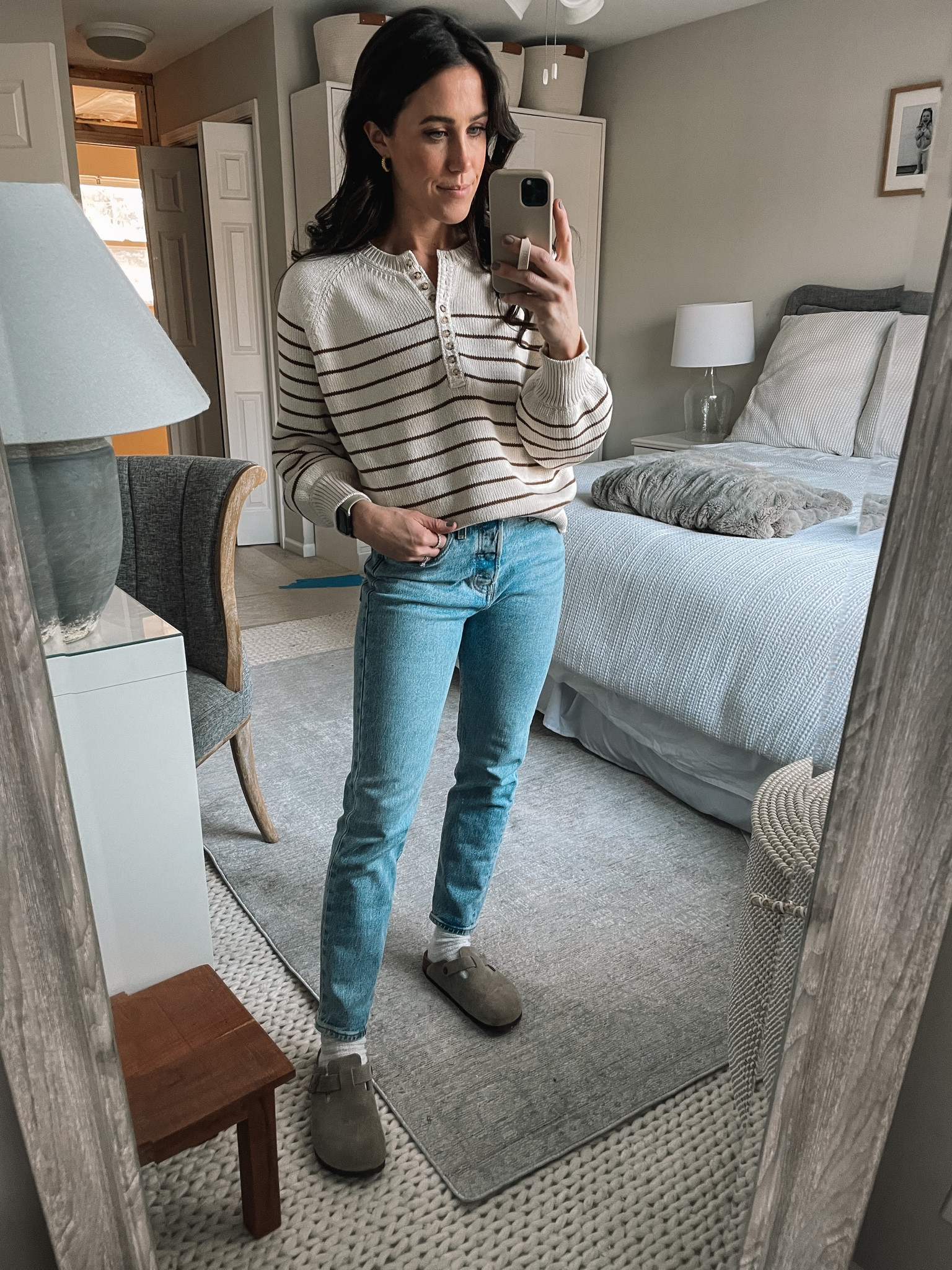 1.14.23
Sezane Sweater, Levi’s jeans, Birkenstocks clogs 

#LTKstyletip #LTKSeasonal #LTKunder100