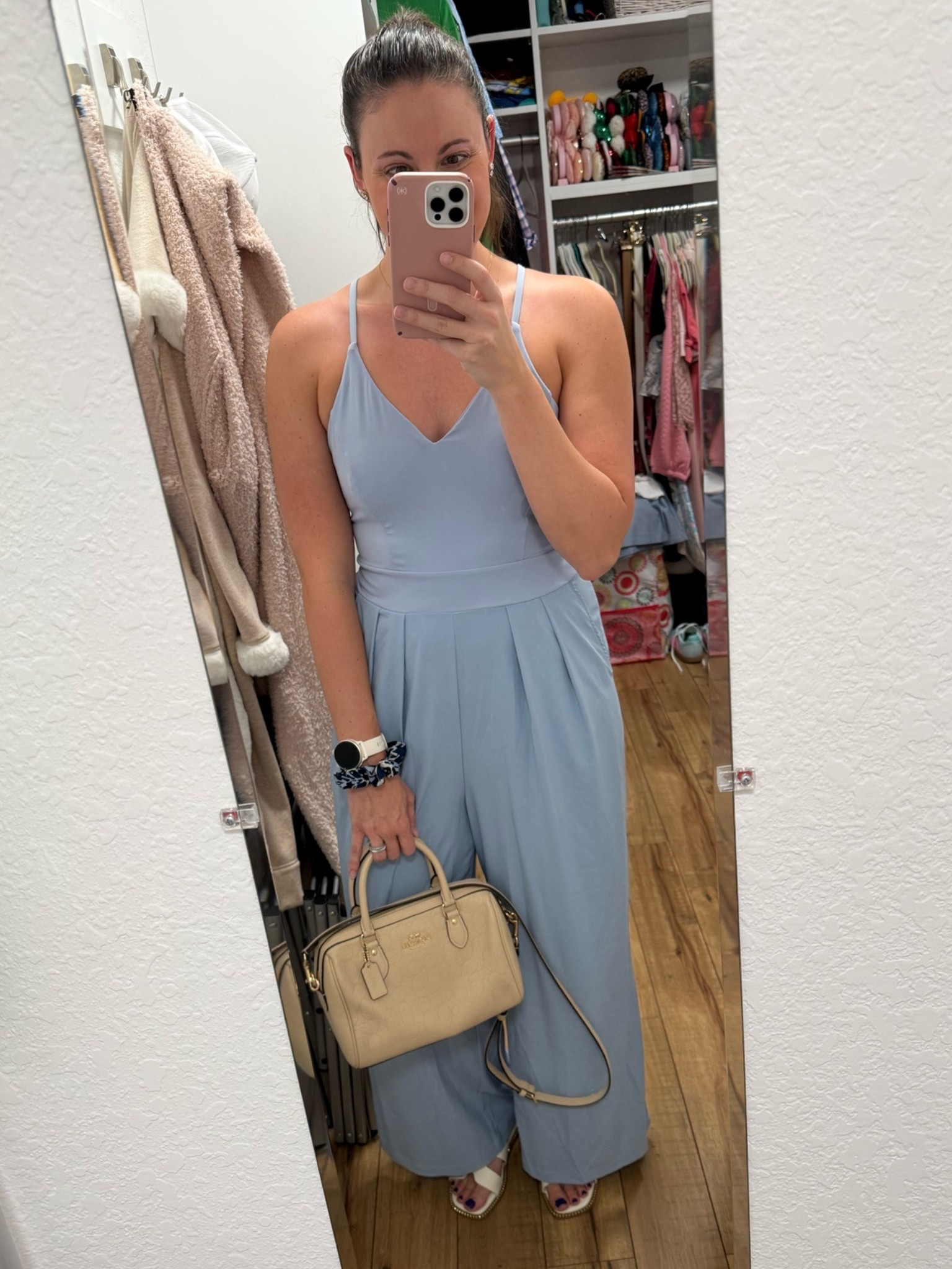 Comfy travel jumpsuit? Halara has you covered! This jumpsuit is wide legged, has pockets and structure with stretch so you can feel comfortable and put together! It fits to true to size and comes in multiple colors! Pair it with some cute sandals and a cute bag; you are ready for the day!

#LTKgrwm #LTKootd #LTKTravel