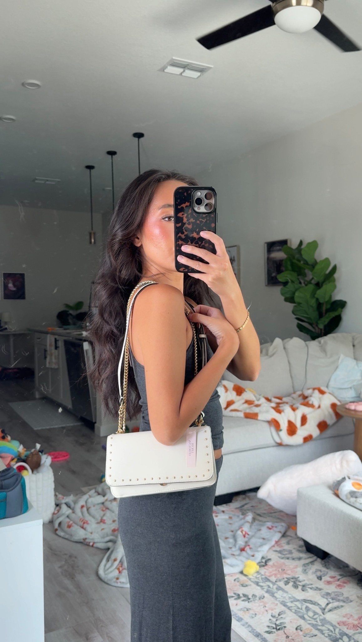 Cutest Mini Purse from Victoria’s Secret! 

White purse, crossbody, going out purse, everyday purse  

#LTKItBag