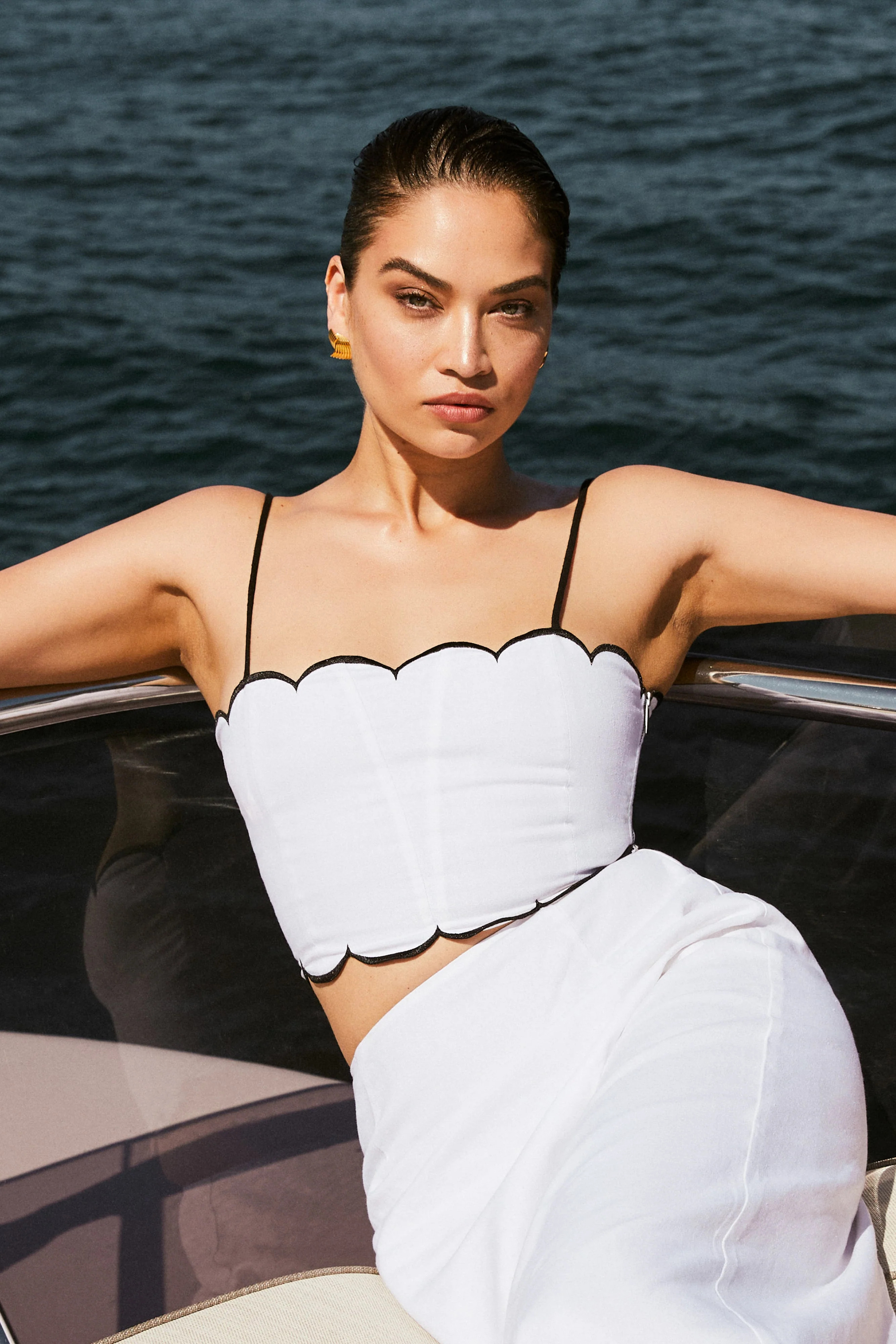 Alessio Scalloped Linen Top - Ivory | MESHKI US