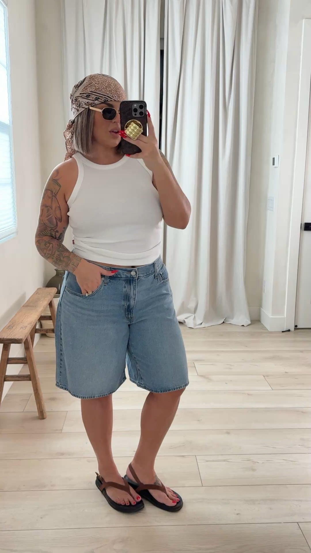 @levis #levisltkpartner 

White tank L 
Jorts sized up to 33 for baggy fit 
Camo jacket L 
Barrel jeans size up at least one size if not 2 I sized up 2 sizes in these wearing a 33. 
Stripe sweatshirt L 
Low rise also size up 2 sizes I’m doing 33 
Yellow tee L 
Burgundy sweater L 
Midsize jeans size up one size wearing a 32X31 length .
Linen pants size up one size im wearing 32x32 length LOVE these so lightweight and comfy
Denim vest L