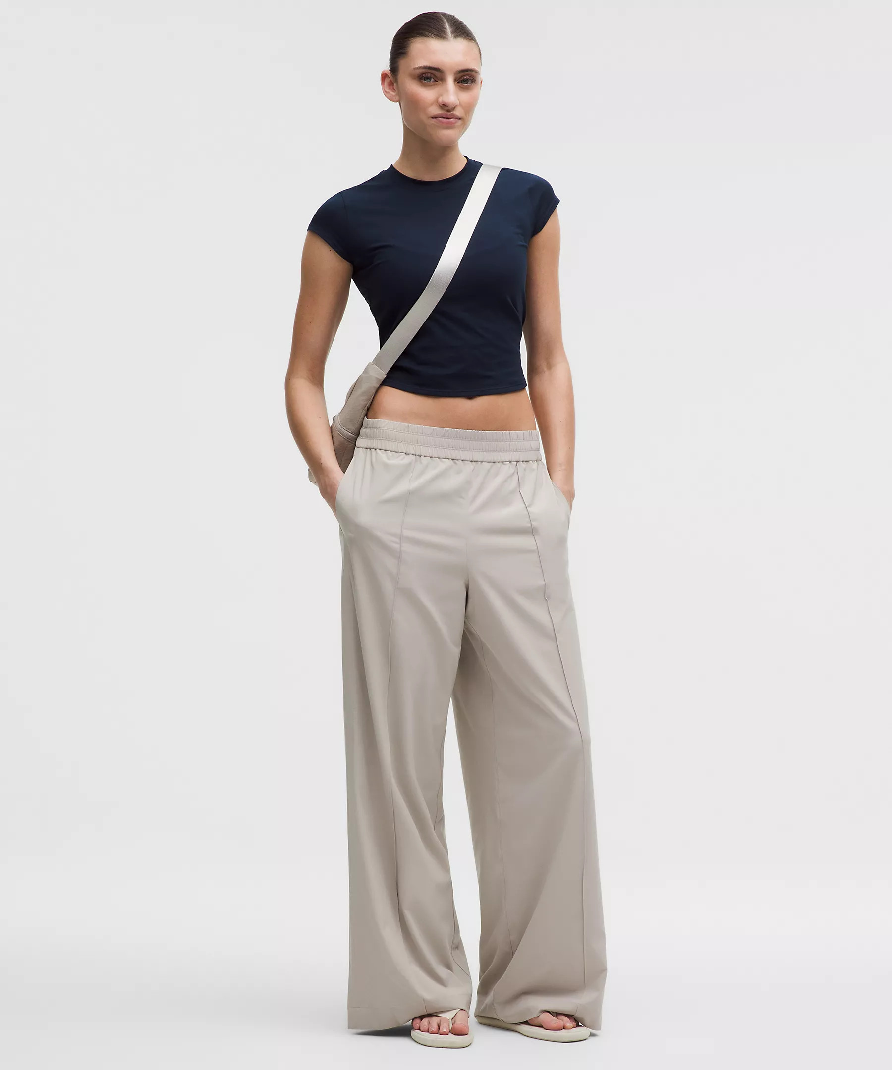 Breezily Mid-Rise Pant | lululemon (CA)