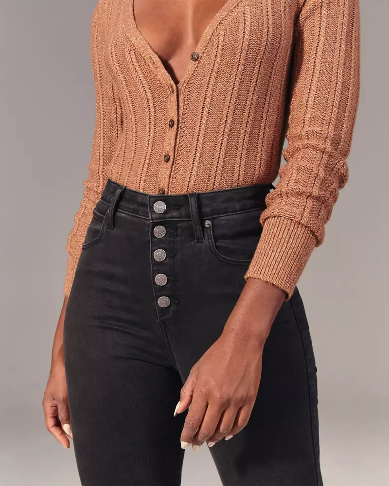 Curve Love High Rise Jeans | Abercrombie & Fitch US & UK