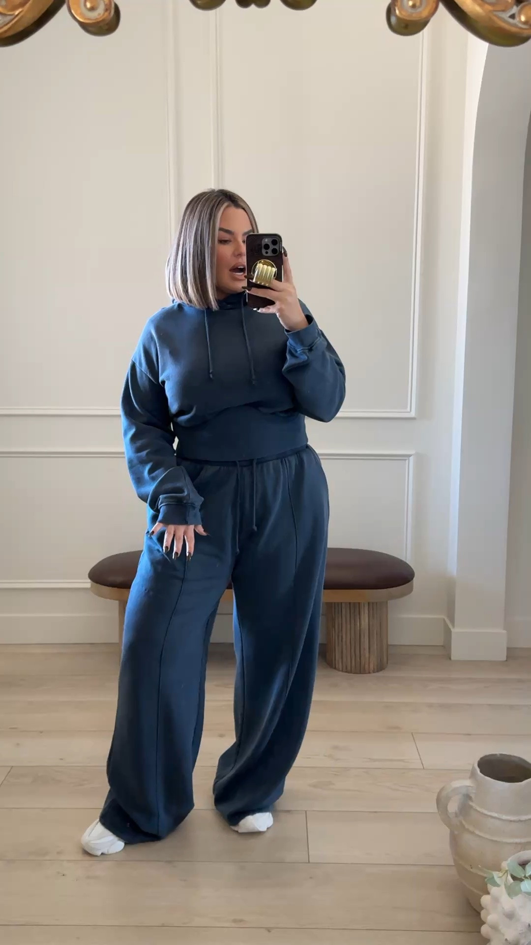 Size 12 
I’m 5’5 and this is super long on me. If you are 5’8 am- 5’10 this would be great for you !