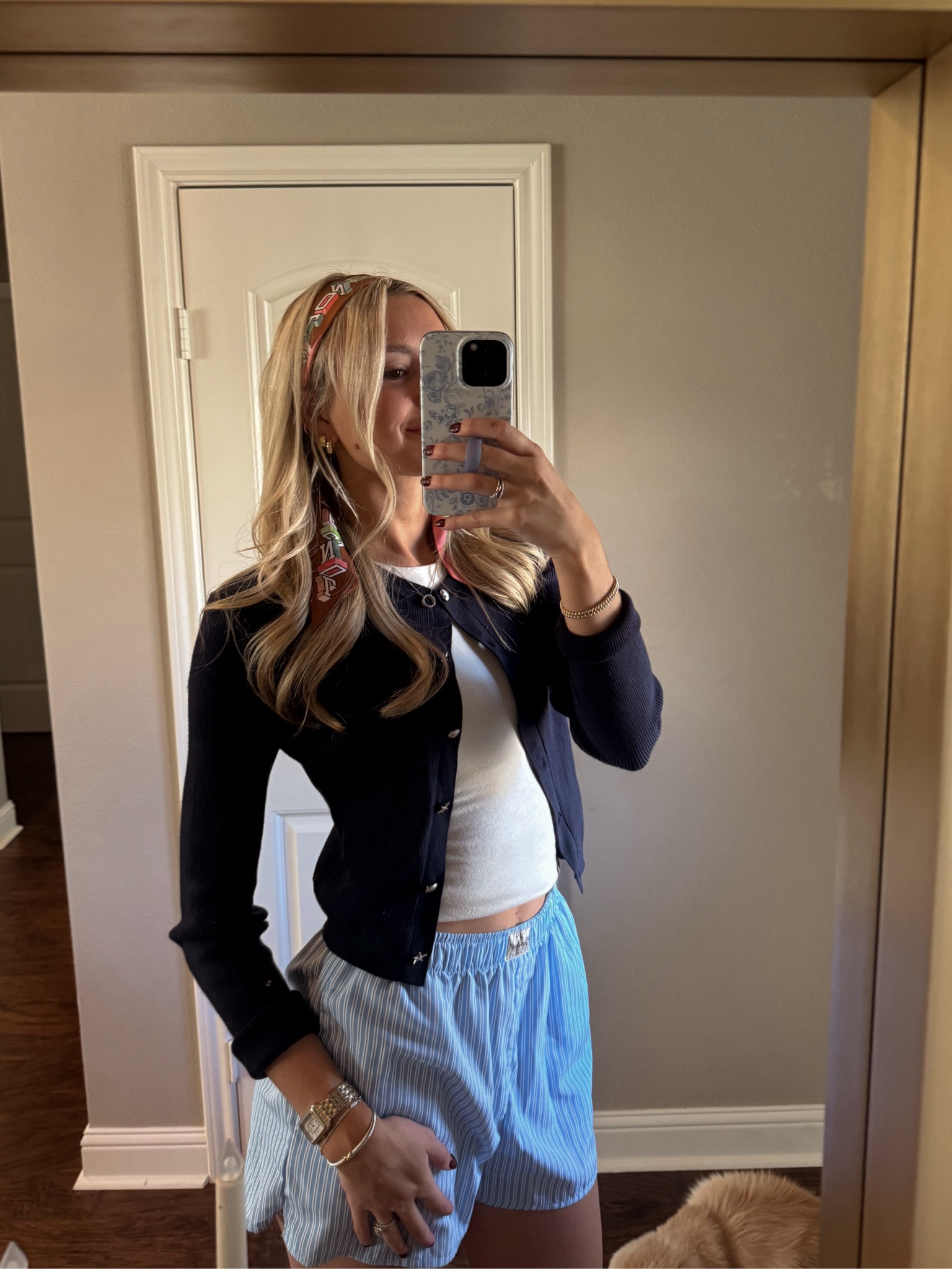 styling my longchamp scarf 🤎 



#LTKFindsUnder100 #LTKGiftGuide #LTKStyleTip