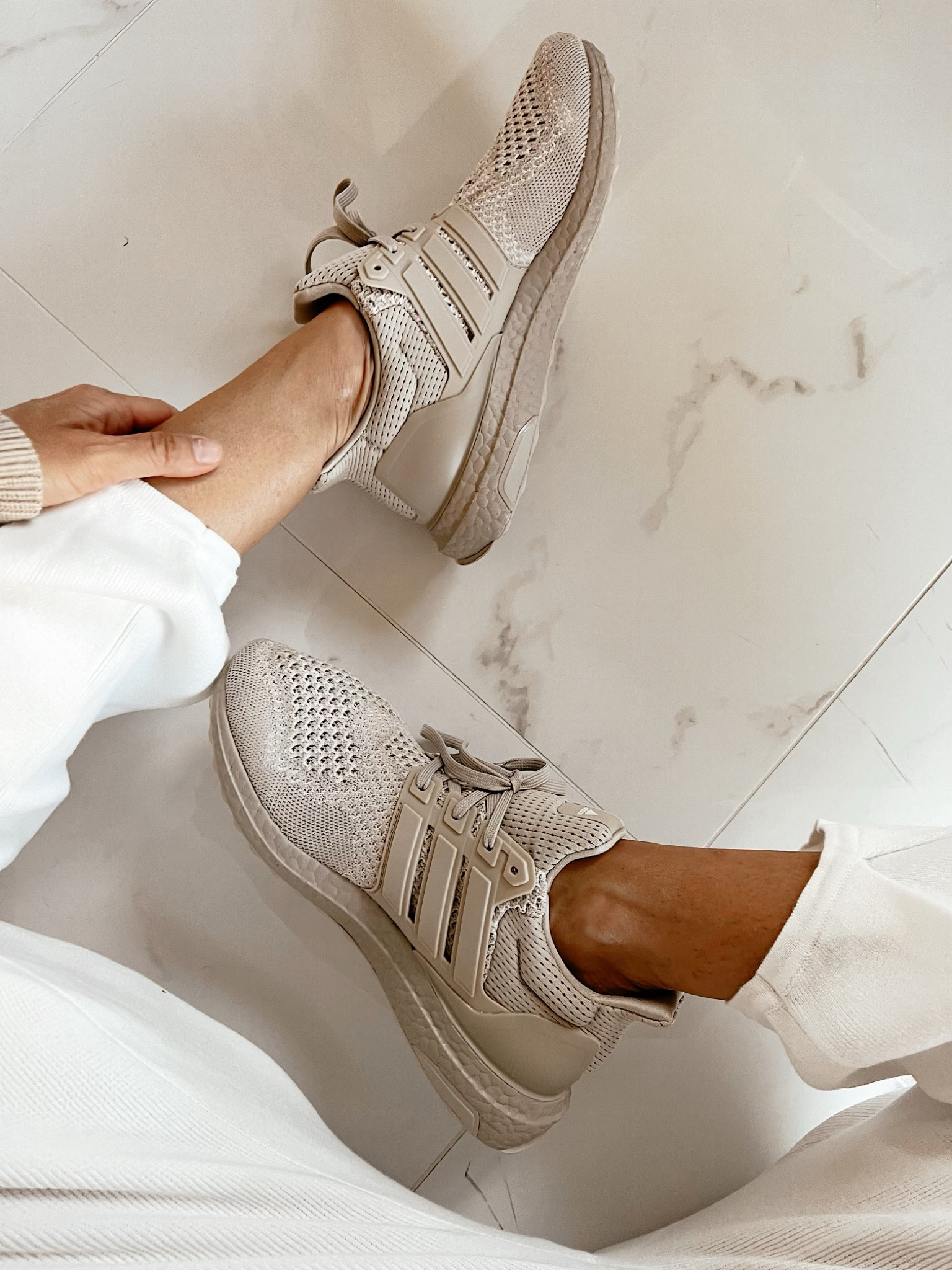 Discount ultra boost women outfit Outlet