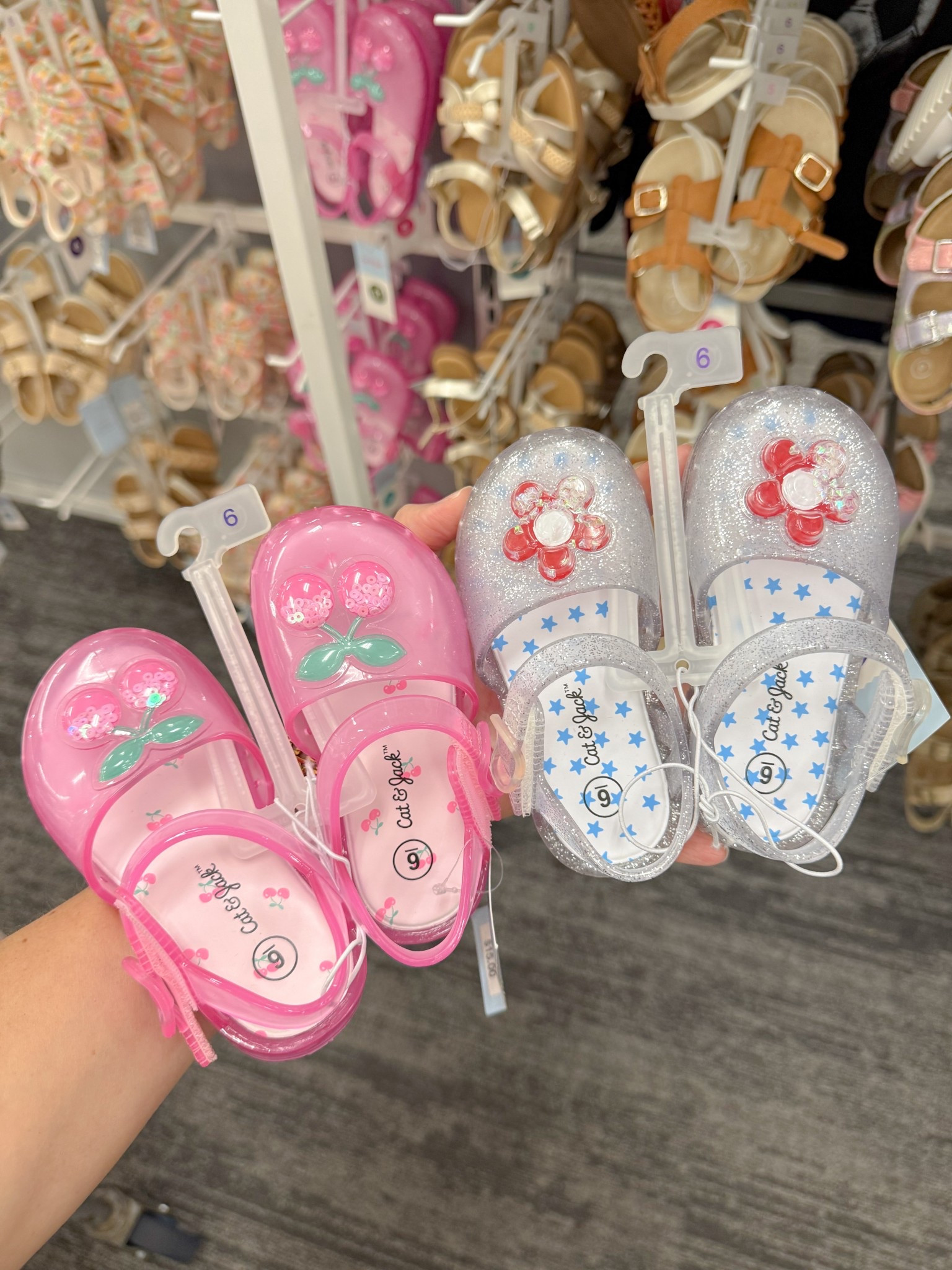 The cutest toddler girl jelly’s!

Target, target kids, summer sandals 

#LTKmomlife #LTKSaleAlert #LTKKids