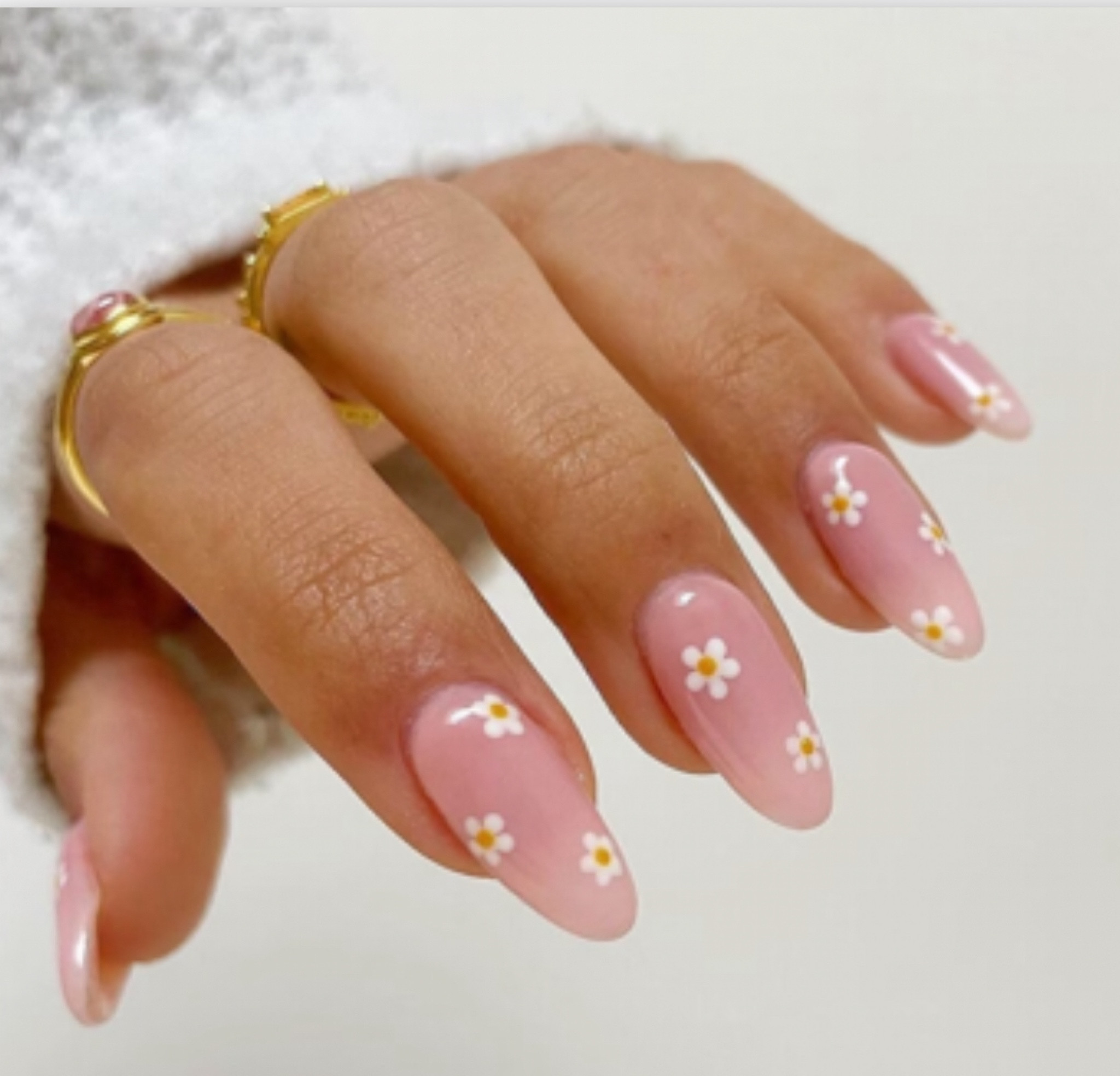 I love these! 🥰🌸 

#nails #naildesign #pinknails #pressonnails

#LTKSaleAlert #LTKSeasonal #LTKBeauty
