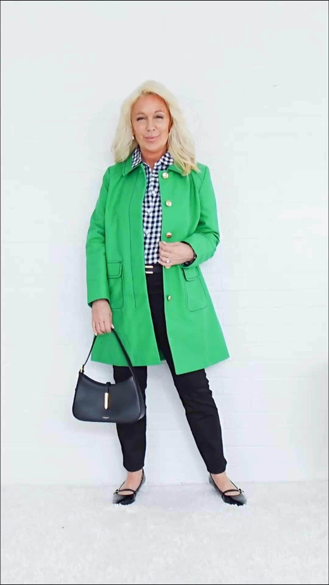 ✨ This is how stylish women 45+ wear color.

🎯 Not loud. 🎯 Not trendy. 🎯 Just intentional.

🍀 A bold coat. 🖤 A classic print. 🖤 A sleek black base.

💫 That’s modern. That’s polished. That’s presence.

💬 Comment MODERN if you agree.



#LTKOver40 #LTKSeasonal #LTKPetite