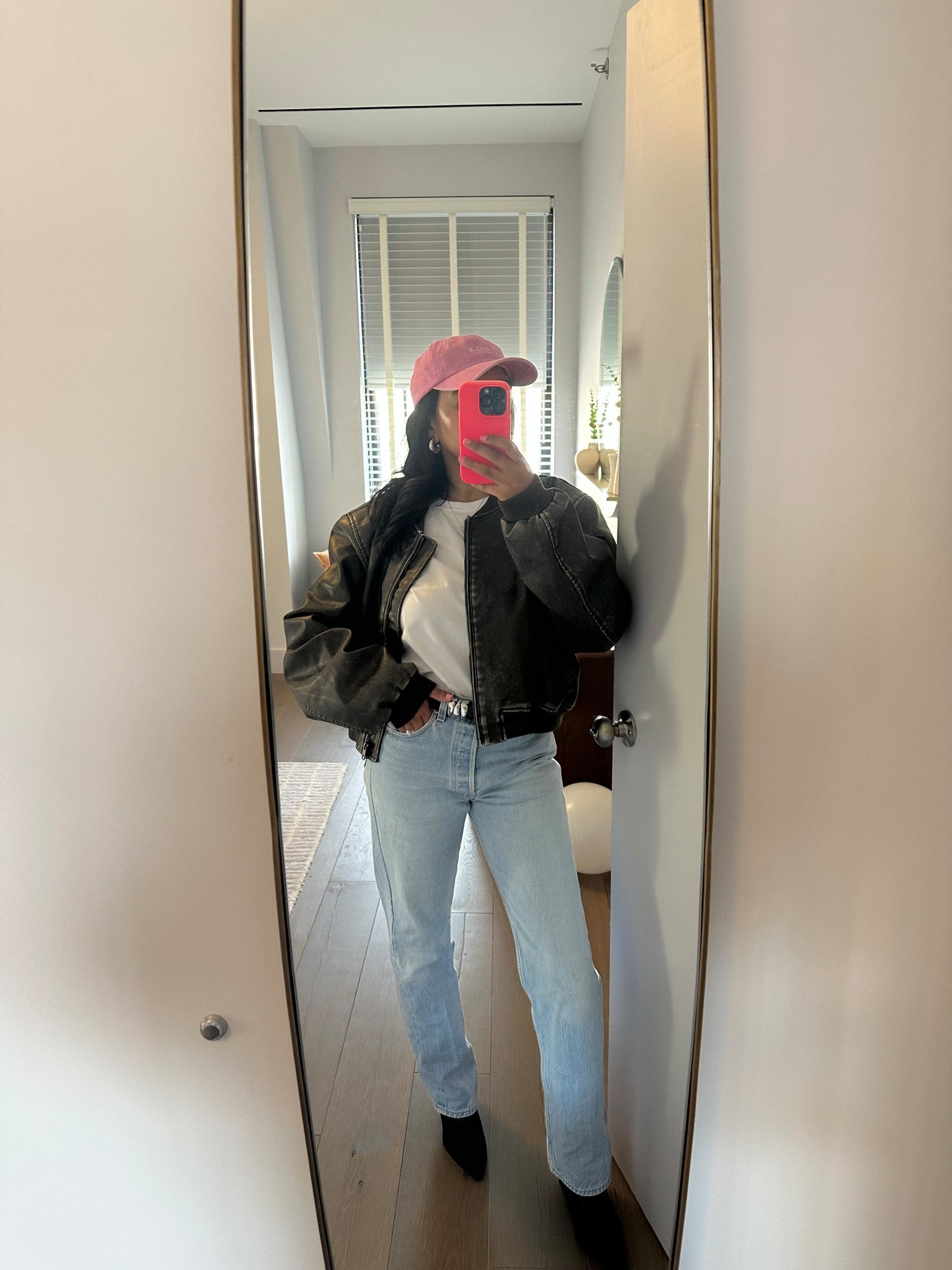 -size XXL in jacket (sized up for super oversized fit)
-jeans are custom vintage Levi’s
-boots are true to size

#LTKStyleTip #LTKFindsUnder100 #LTKSeasonal