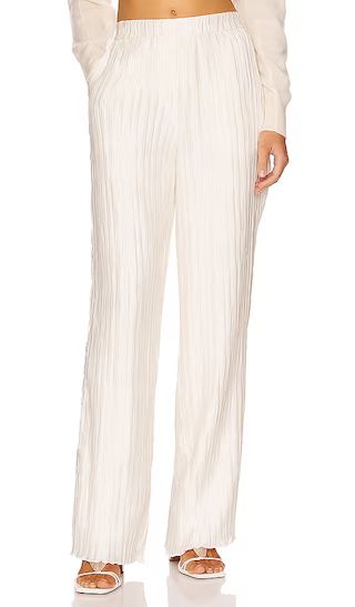 Tessy Pleats Pant in Ivory | Revolve Clothing (Global)