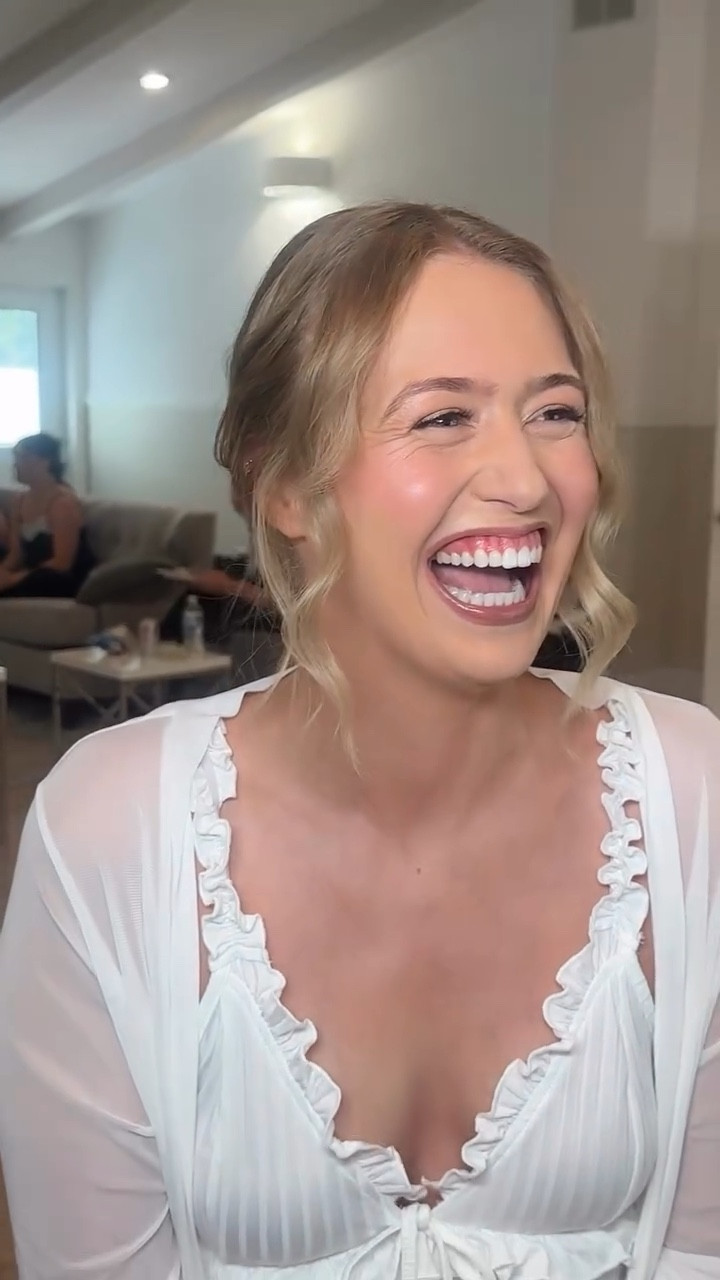 my brides have the best smiles- just saying 🥹😉

@carowdonaldson you are gorgeous!
@bridalhairbyem 
@thebrookvenue