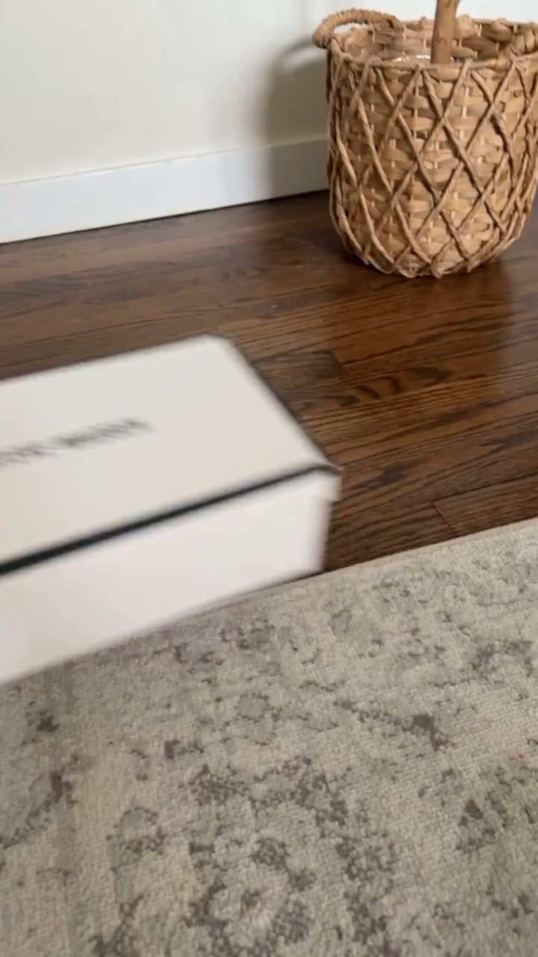 Rapid fire unbox with me, Steve Madden must-have summer shoes! The rhinestone embellished mesh ones are so unique and surprisingly comfortable; truly make any outfit pop! And the jellies are also comfy and cute and now $29 on sale (limited time)! Fit tts. #ad #stevemadden @Steve Madden US