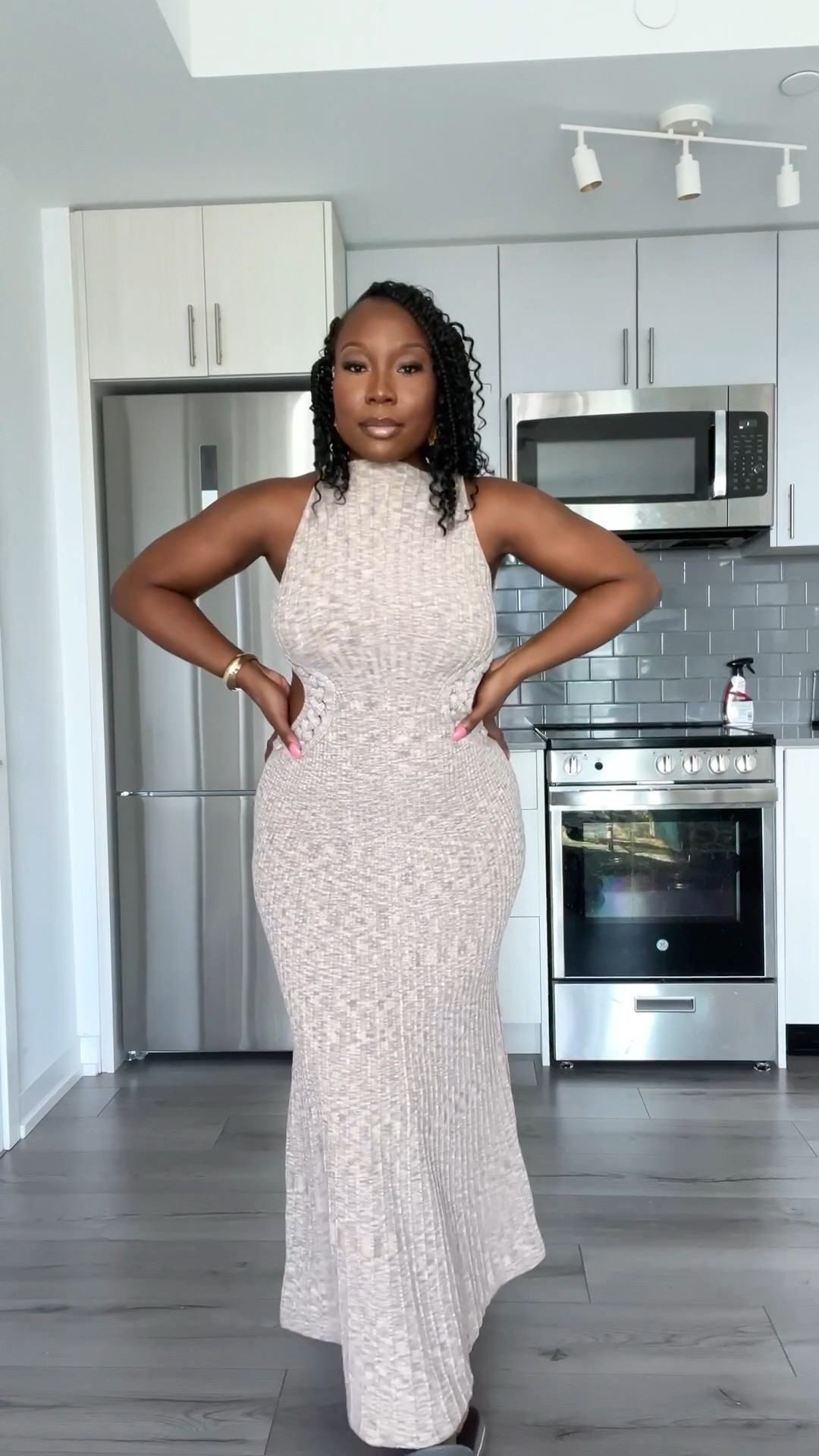 Here’s a great dress to wear for date night during the winter. #datenightoutfit #winteroutfit

#LTKmidsize