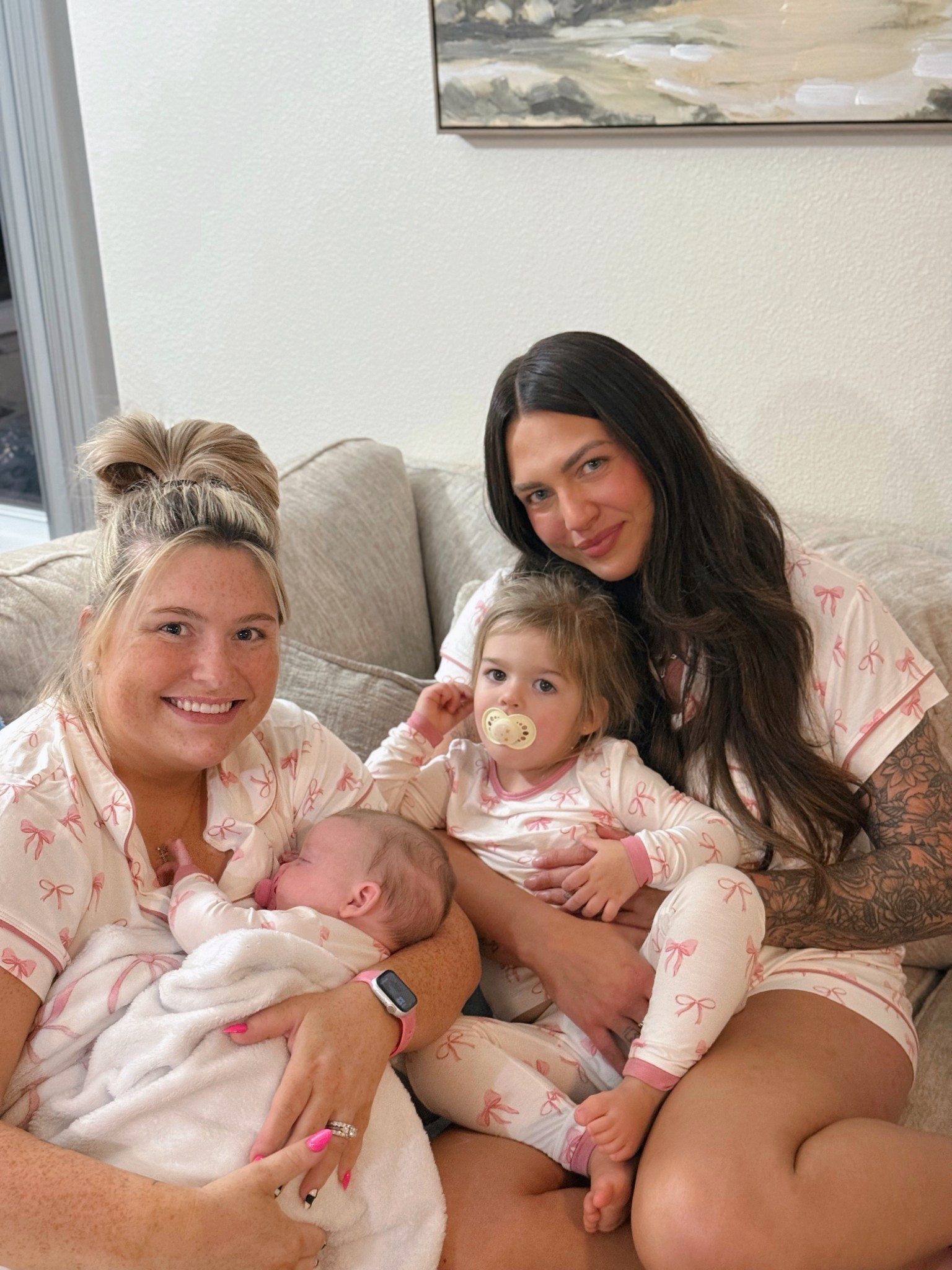 Matching mommy and me pajamas 

#LTKMidsize #LTKStyleTip