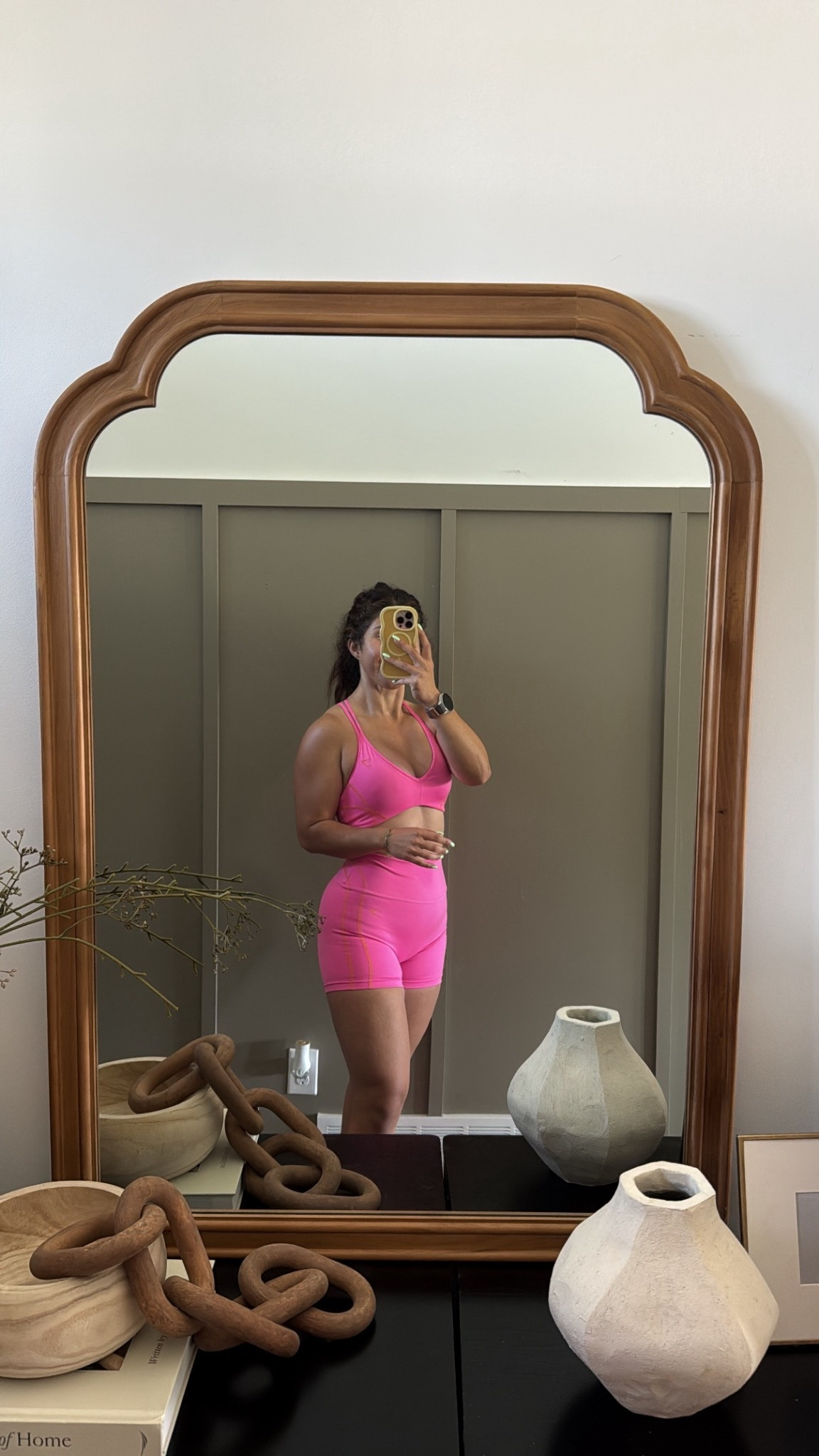 Gymshark pink gym outfit 