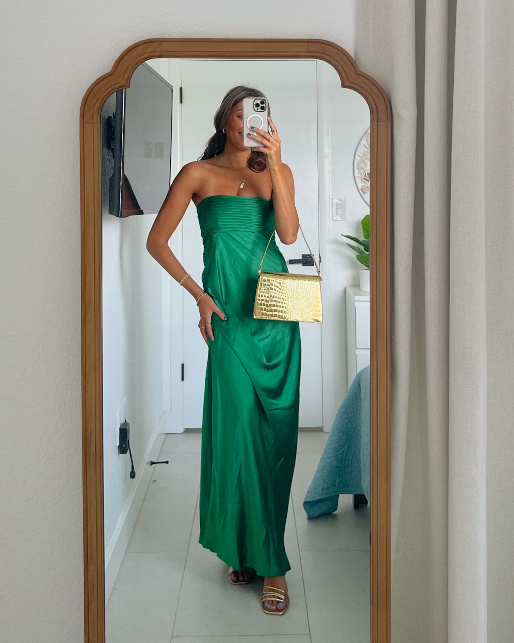 holiday outfit idea from petal & pup ❤️🎄🥂 code HALFOFF for 50% off 