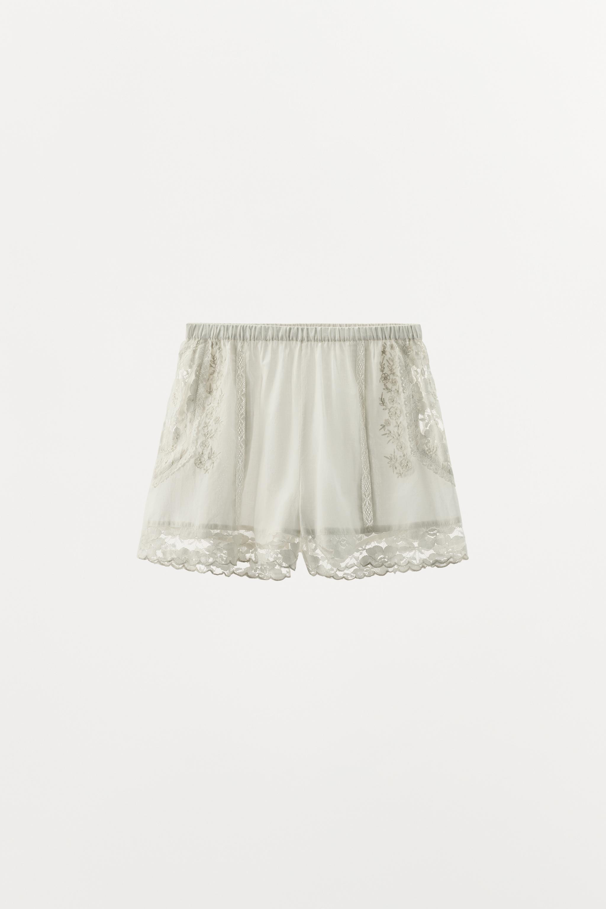LIMITED EDITION EMBROIDERED LACE SHORTS | Zara US