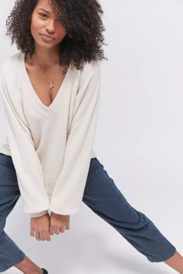 UO Lilith Cozy V-Neck Top | Urban Outfitters (US and RoW)