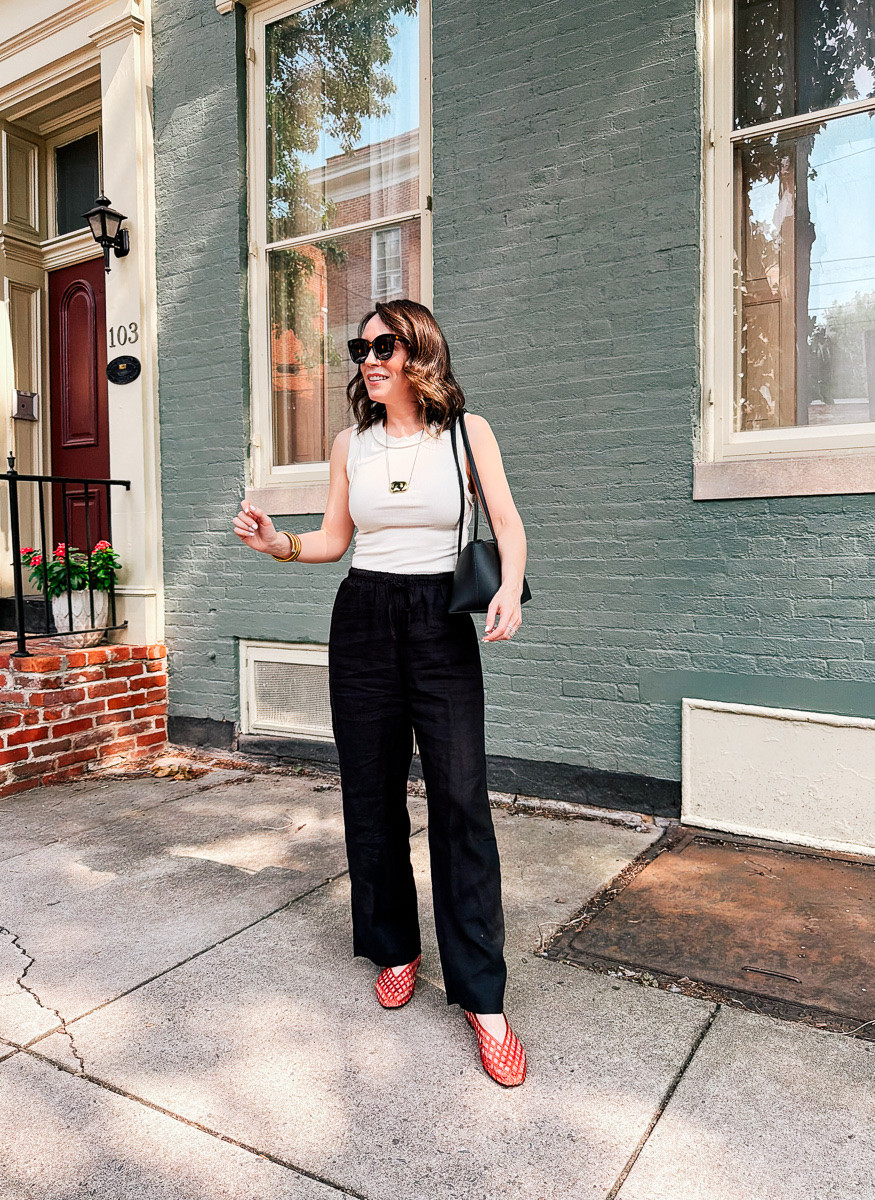 Jcrew linen pants that I love

#LTKOver40 #LTKSeasonal #LTKPetite