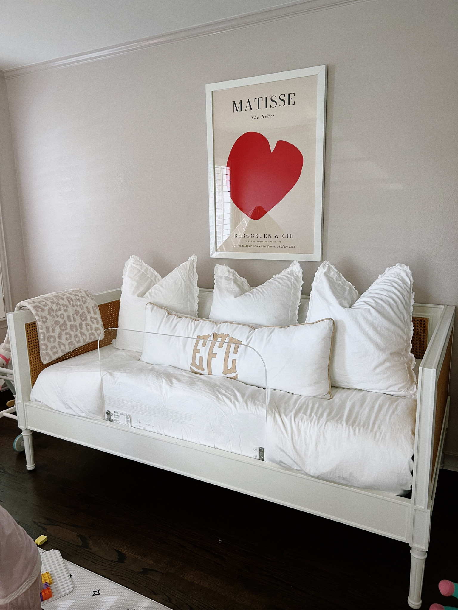 Just got this poster framed for Elle’s room ♥️