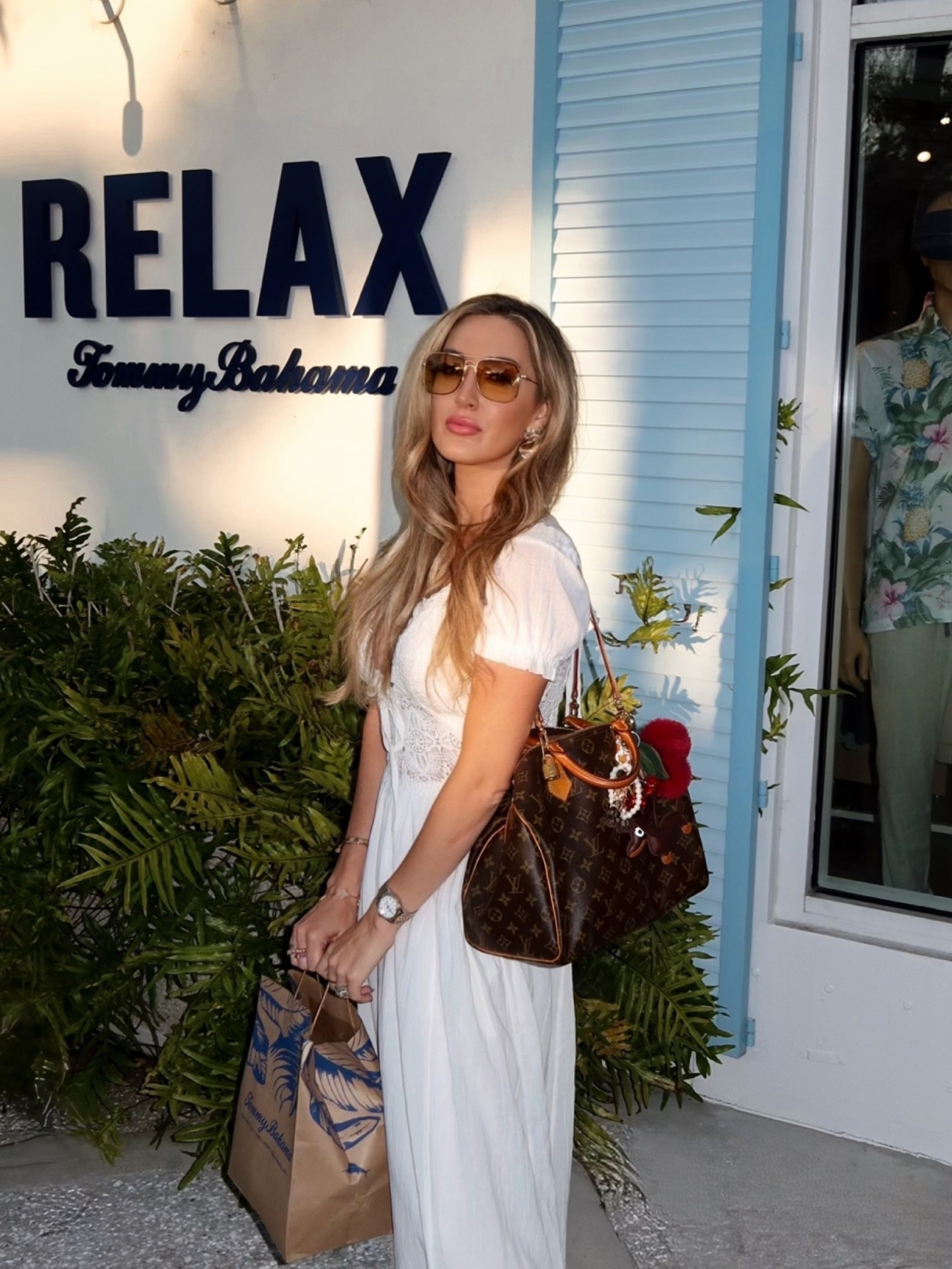 RELAX @tbahama DELIVERED 💙🤍