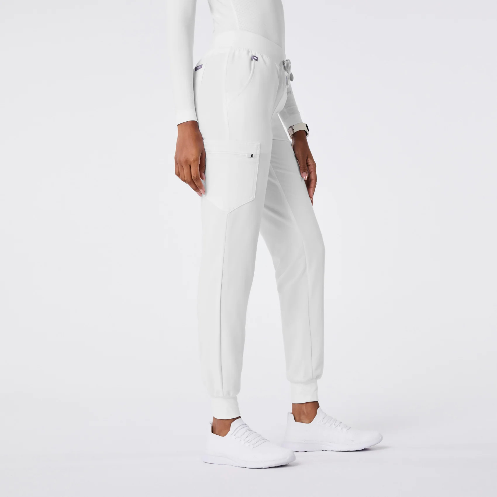 Women's Zamora Jogger Scrub Pants™  - Optic White · FIGS | FIGS