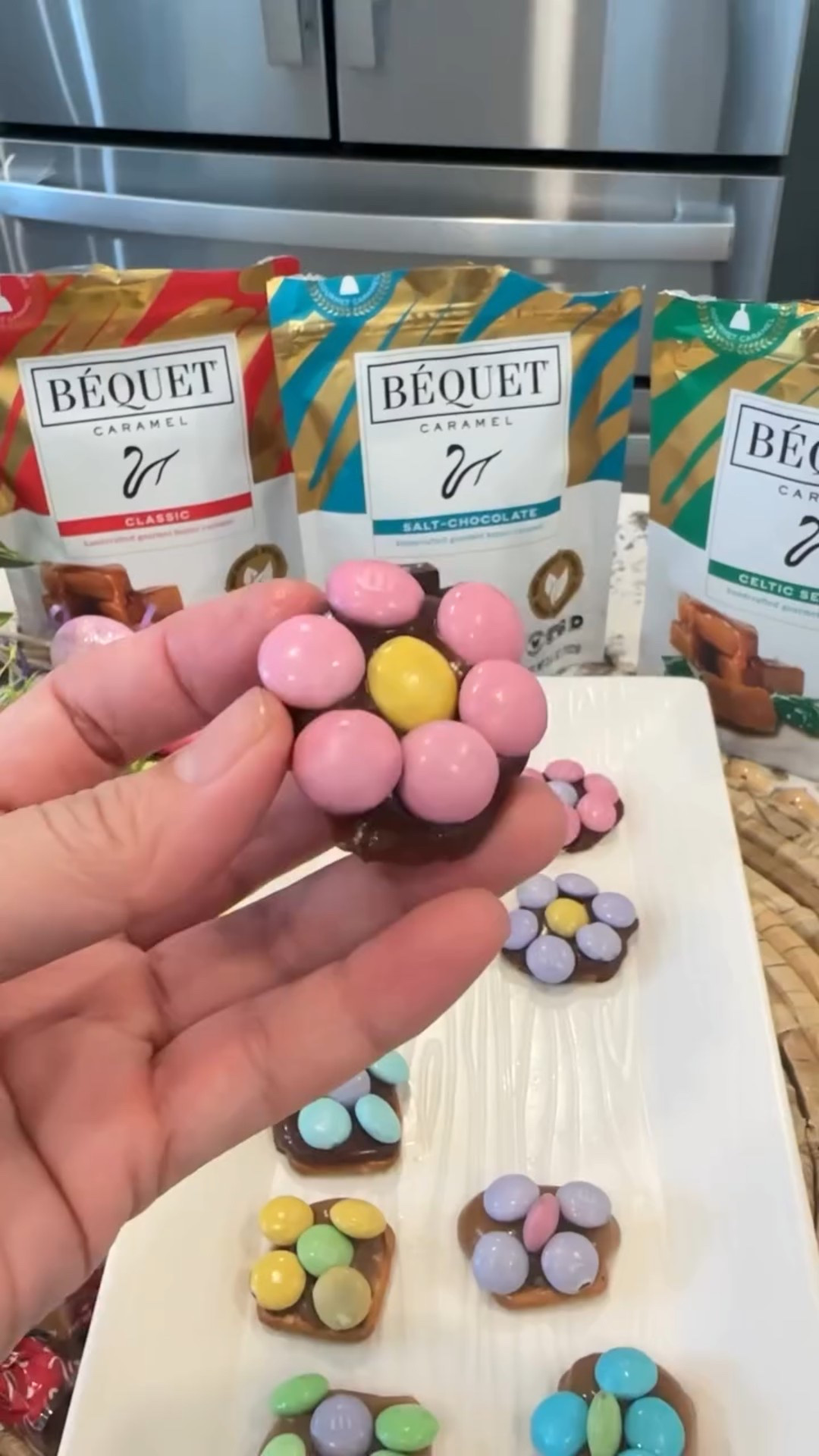 Easy Easter Treats that is so easy to make using the @BequetConfections candies Celtic Sea Salt, Classic flavor and Salt Chocolate flavor!

🍬These candies are so soft and so yummy that I was able to make an easy Easter treats using the pretzel , & m&m !

You just spread the square pretzel and add the @BequetConfections caramels to it .Bake it for 2 minutes and then add the Easter m&m candies and decorate them !!

👍Like and share this if you know of somebody who needs the recipe.
Follow @simplypetiteray for more tips !

•
#eastertreats #easyrecipesathome #eastergoodies #easterrecipes