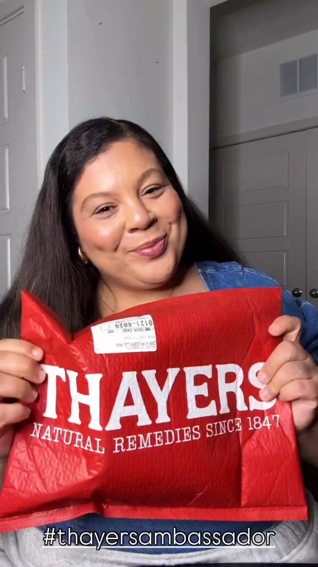 Thank you @thayers for my gifted Pore Refining Pads 💋
.
.
They are just in time for Valentines 💌 Day and Self Care sessions all this weekend! As a #thayersambassador I’ve had the opportunity to enjoy May of your products first and this is NO different! Want to join in on the fun? Sign up today via link in my stories and try Thayers today through their ambassador program ❤️❤️
.
.
#malthemodel #thayers #pads #thayersslayers