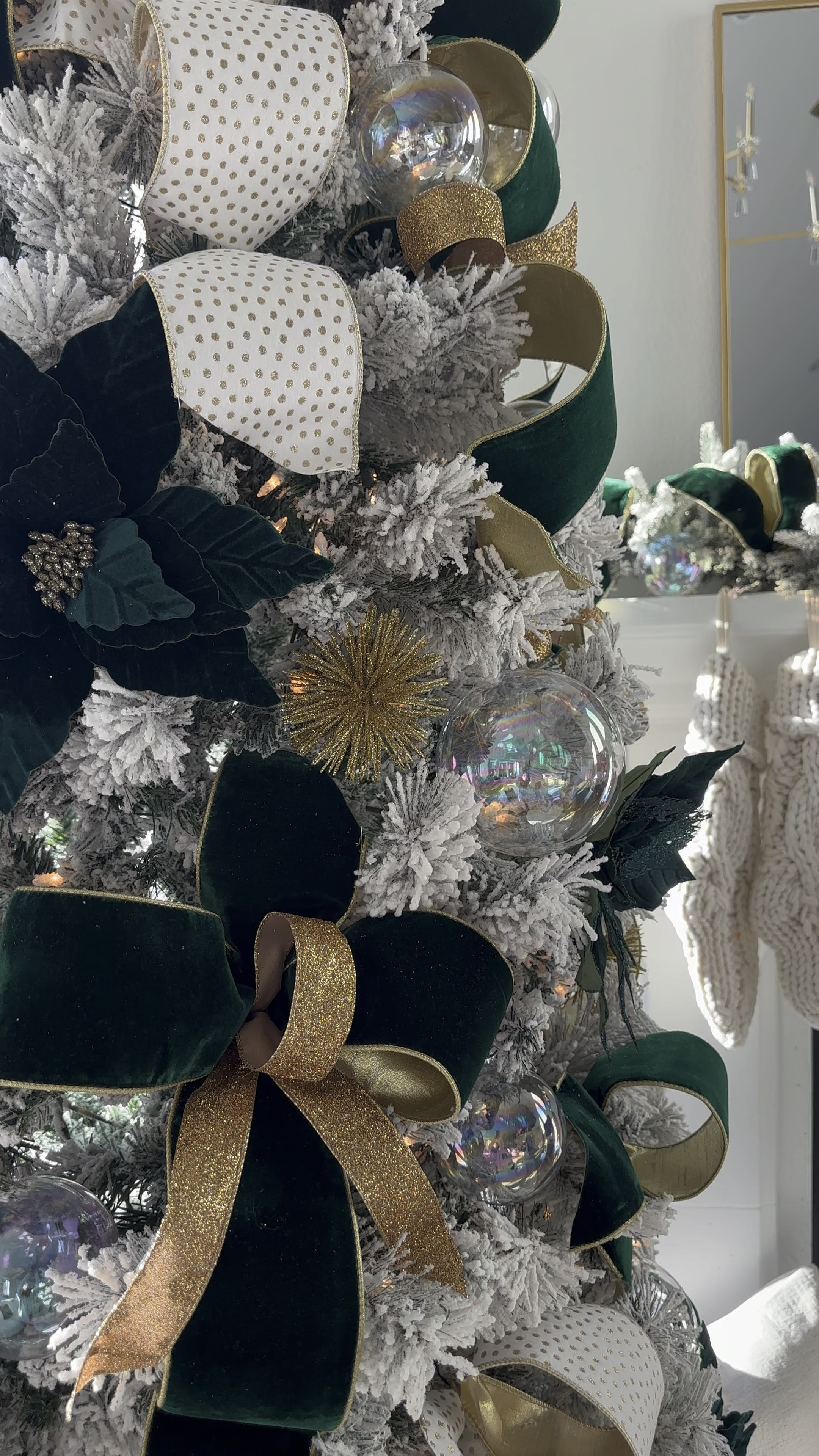 Christmas tree decor.



#LTKSeasonal #LTKHoliday #LTKhome