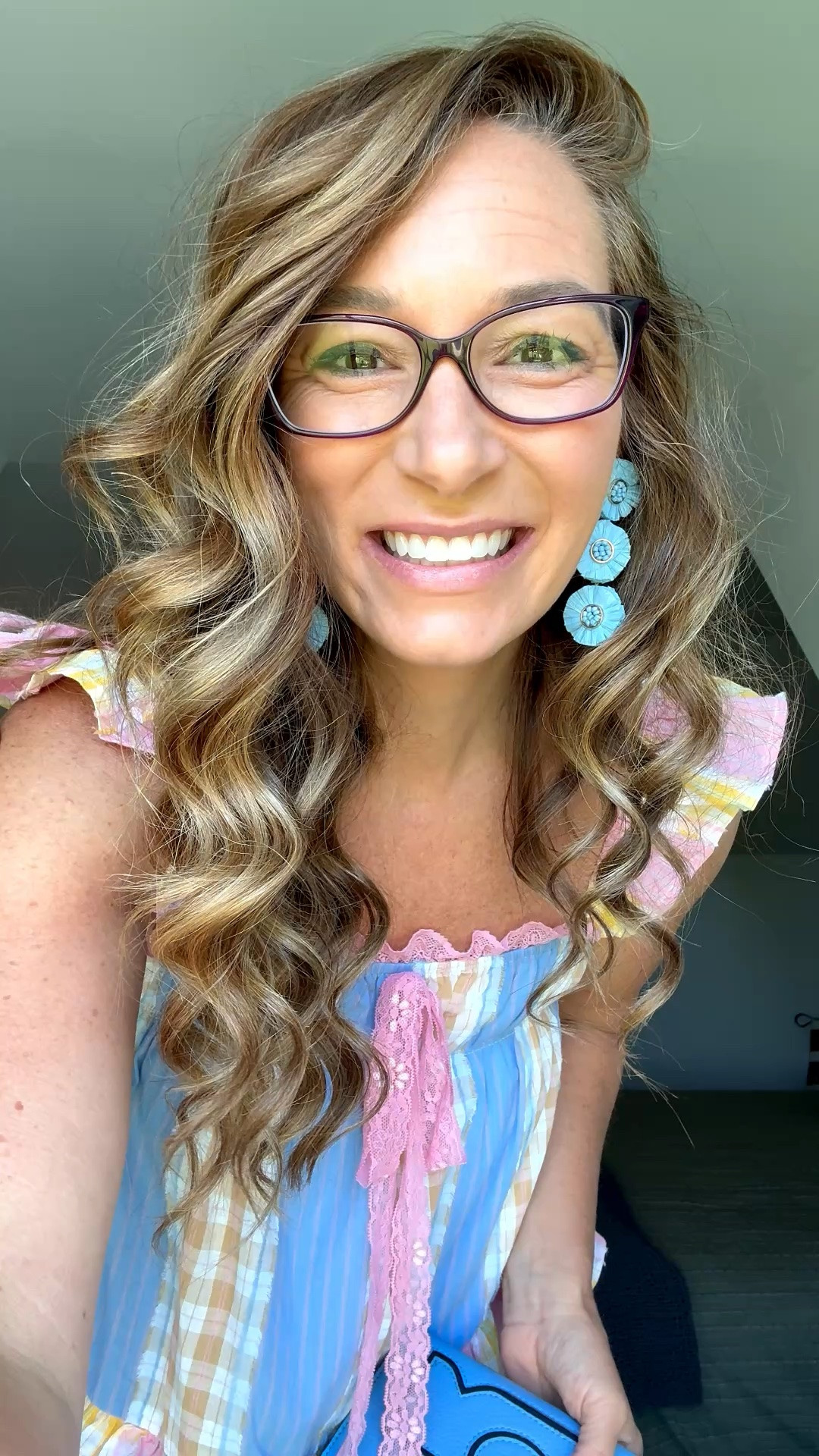 The sweetest feminine beach dress // house dress // travel dress in these beautiful colors in a patchwork print!!! I’m sure it will sell out quick! Happy Shopping 🌸

#LTKootd #LTKSeasonal #LTKOver40