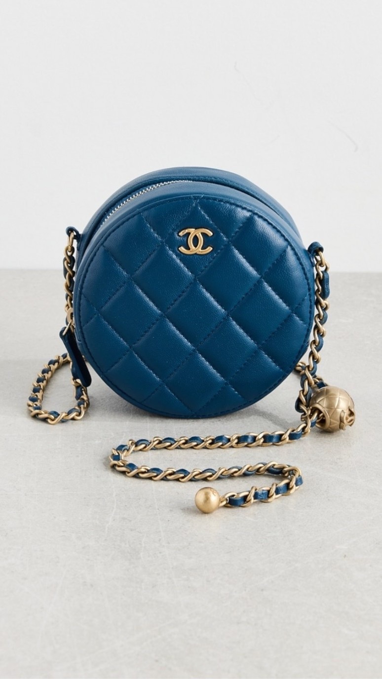 What a great bag for summer!!