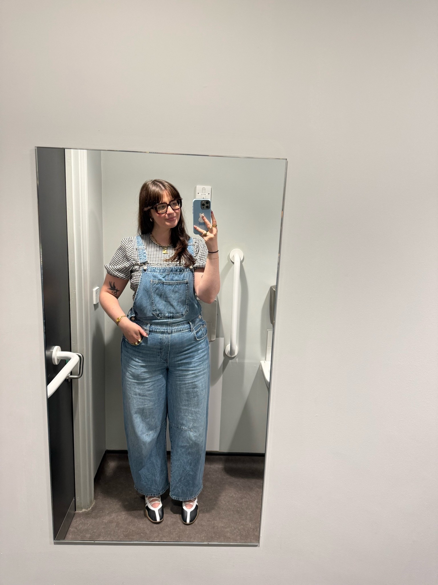 Office ootd featuring these dungas!

#LTKuk #LTKsummer #LTKmidsize