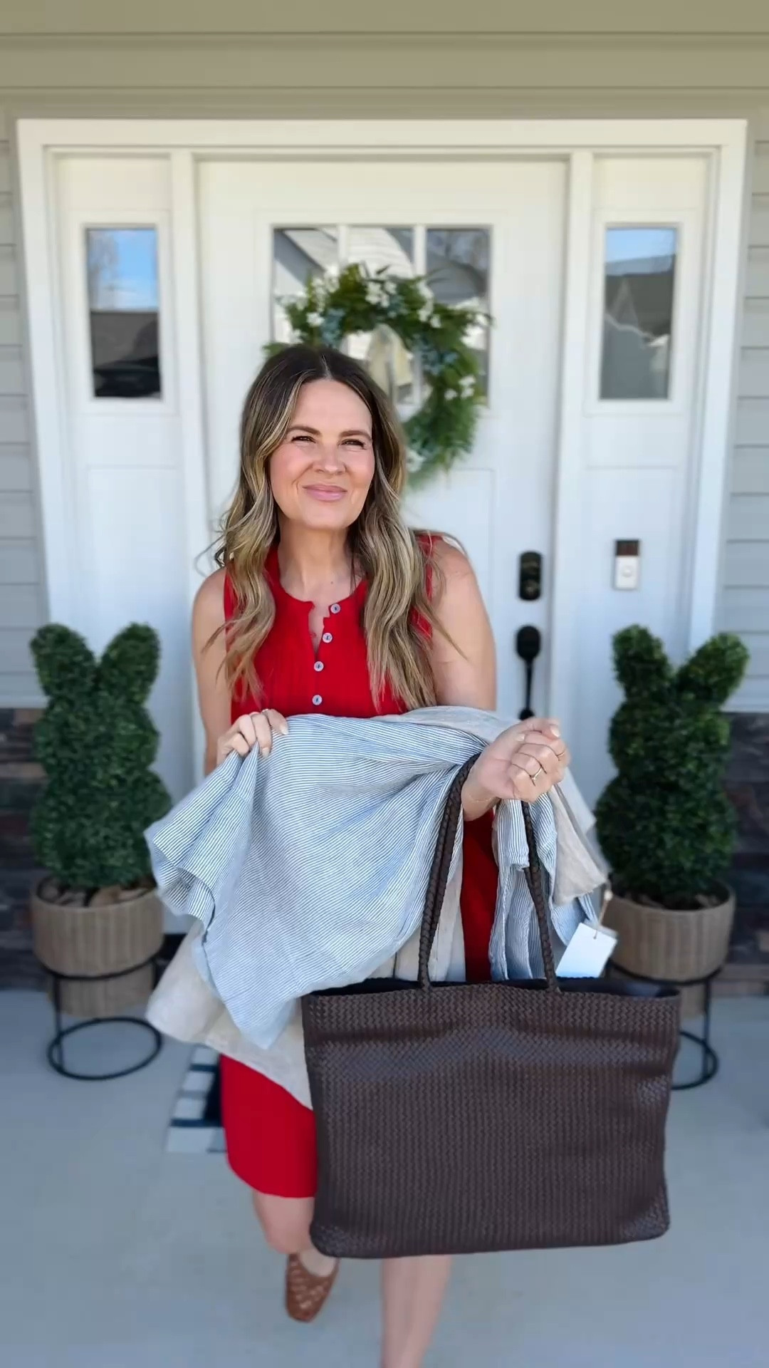 I love these @Quince pieces. Just got in these two dresses which I wore on my trip to California. They perfect for day to night looks, so class and elevated. Beautiful European Linen. I wear a small and they fit true to size. I have a discount code to offer for new Quince customers. 

INFG-26ERINGLADDING10