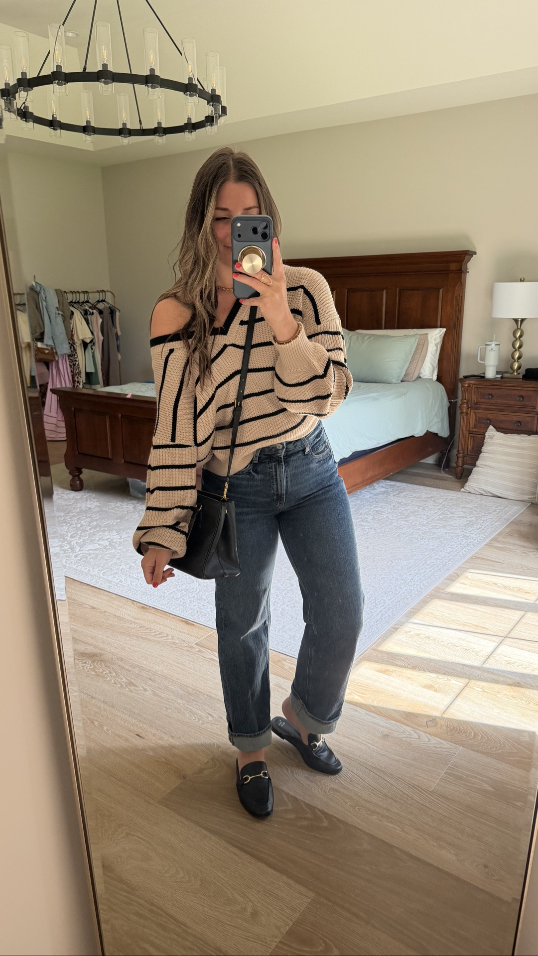 What I’m wearing to my daughters school performance // casual style // jeans and a sweater with mules