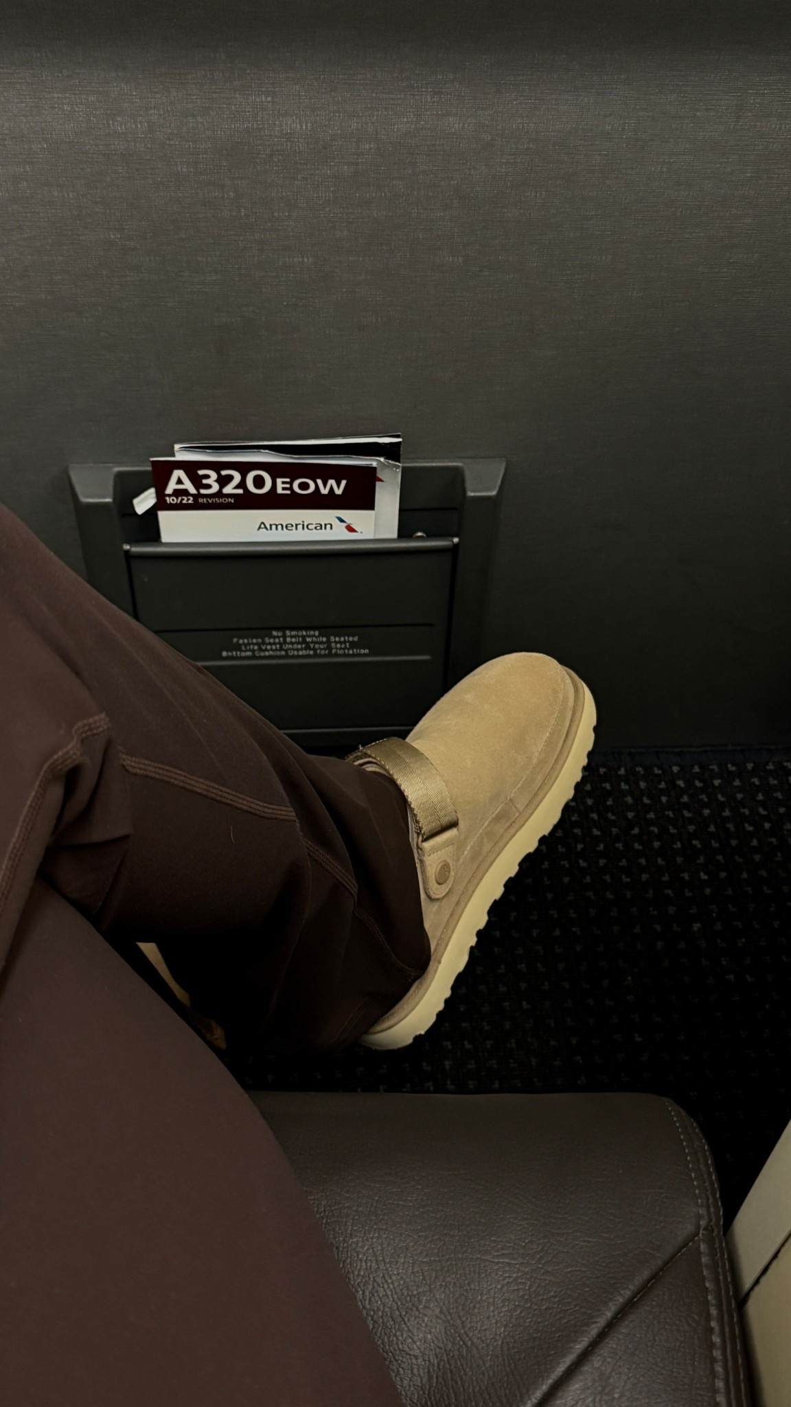 best comfy shoes 🤍

#LTKBeauty #LTKOver40 #LTKGiftGuide