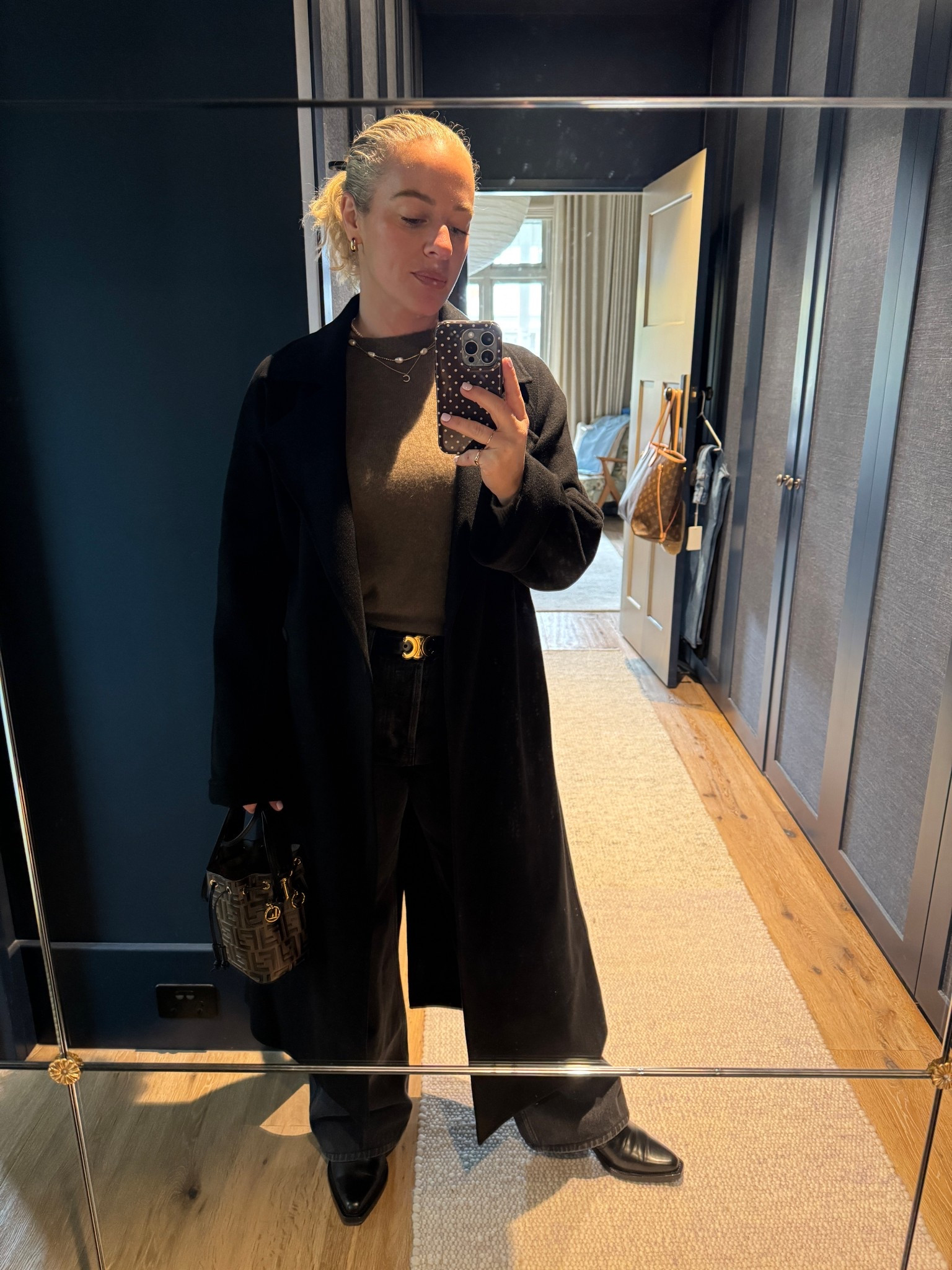 Linked my exact coat, trusty henne jeans (wearing a size 28), boots and similar belt, bag and affordable options too! Shop my look below 😏

#LTKaustralia #LTKautumn #LTKstyletip