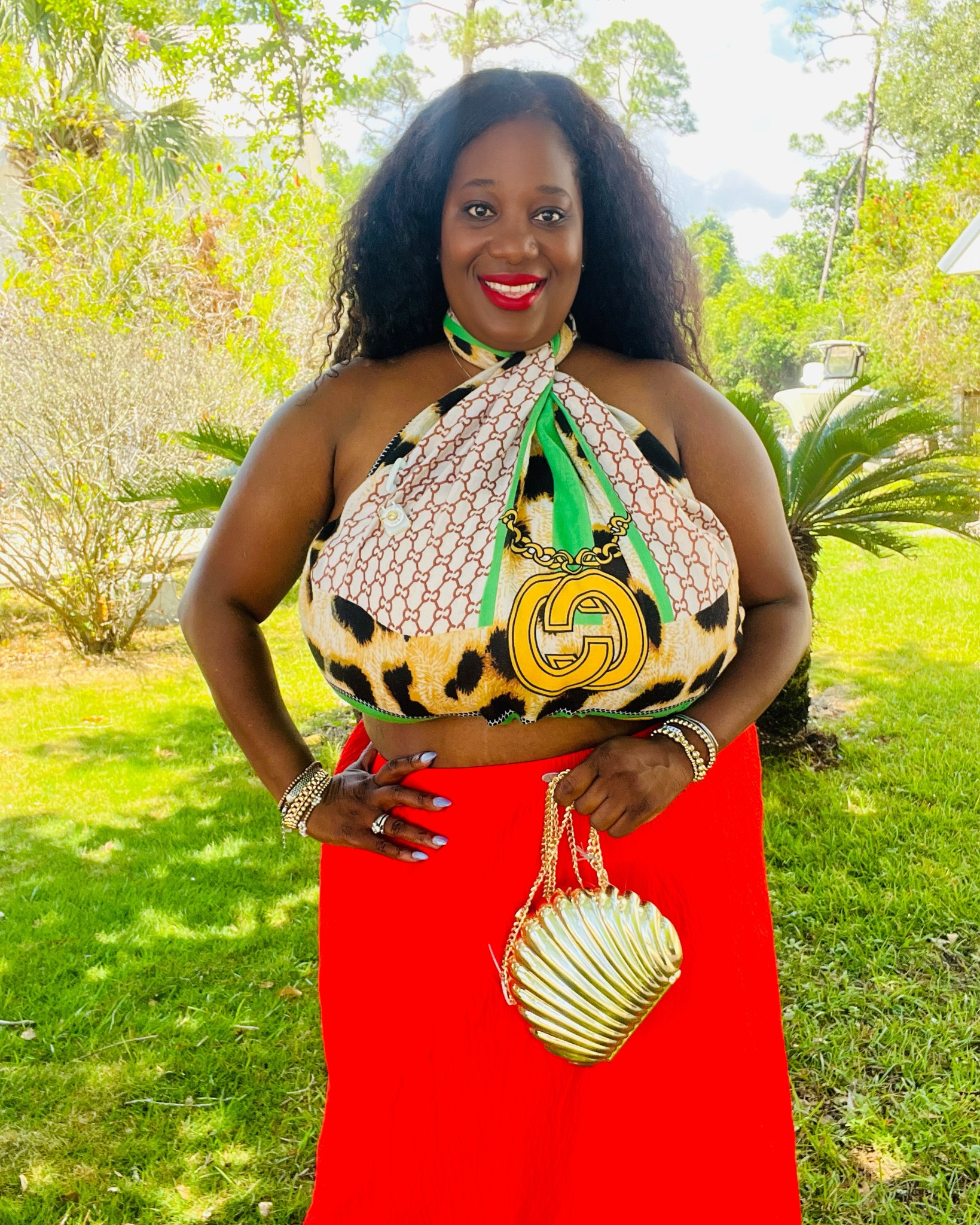 MYTH: Plus-size queens can’t rock a scarf as a top.
REALITY: Baby, I turned a scarf into a slaycation.

🧣Scarf is a 70”x 35”. If you are bustier chested I recommend sizing down in your tube top for a more supportive fit. Instead of a strapless, I simply tucked in my bra straps into the tube top. ❤️✨

#LTKSummerEdit #LTKStyleTip #LTKPlusSize