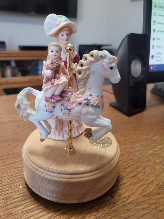 Heirloom  CAROUSEL MUSIC BOX  - Etsy | Etsy (US)