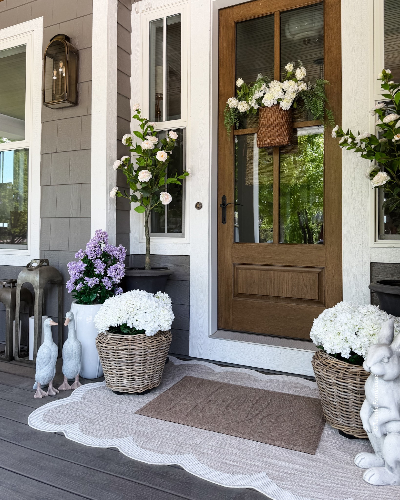 @Wayfair is my go to when looking for something to refresh my home. I’m currently shopping for my new screen porch and I love these pretty outdoor finds. Wayfair has great options for outdoor furniture, rugs, planters, florals and lighting. And there are many sales!



#ad #wayfairpartner #wayfair

#LTKSeasonal #LTKHome #LTKSaleAlert