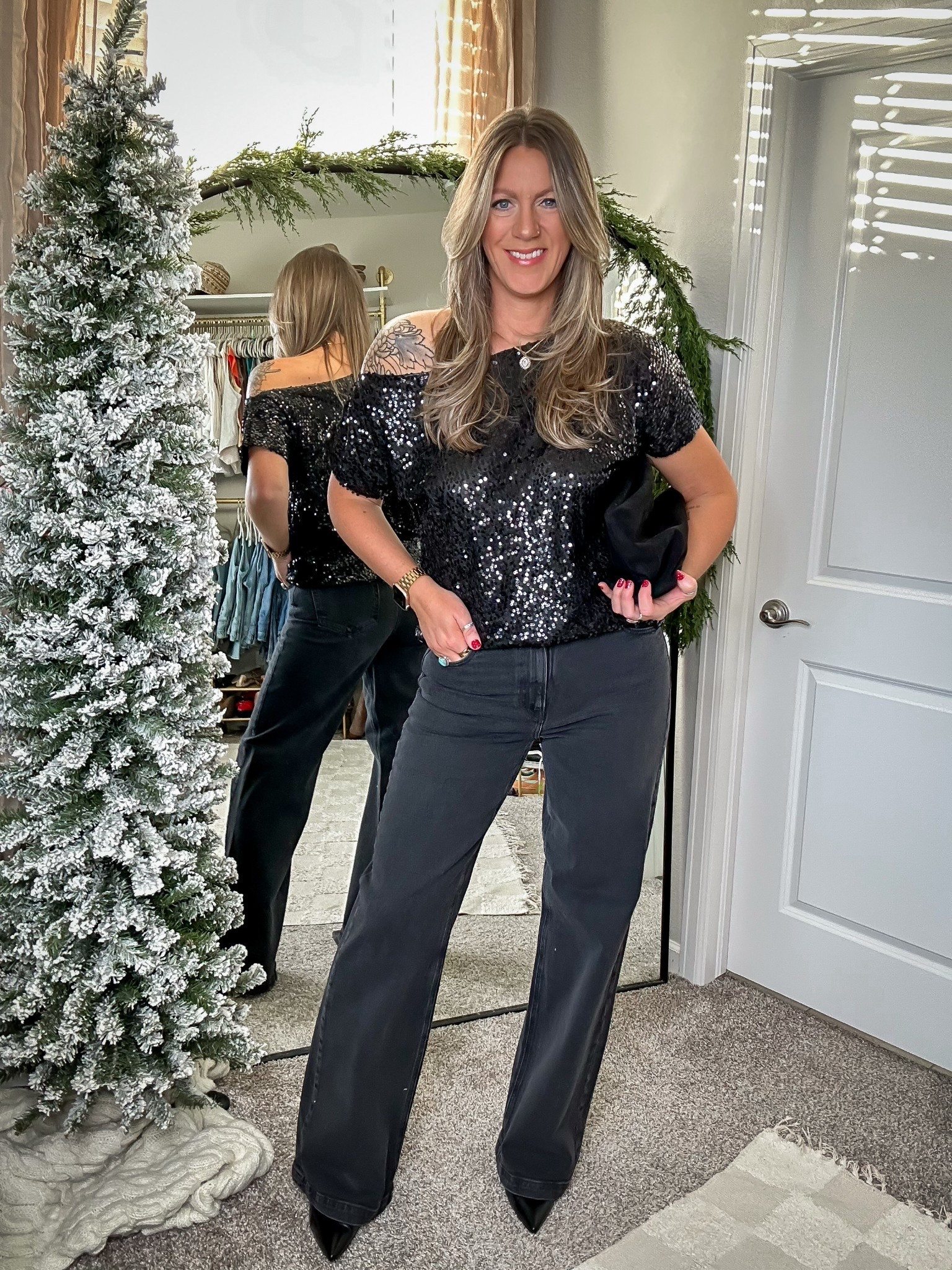 Casual NYE outfit inpso
✨large top, 30 tall jeans, 11 reg pumps 


#LTKOver40 #LTKTall #LTKHoliday