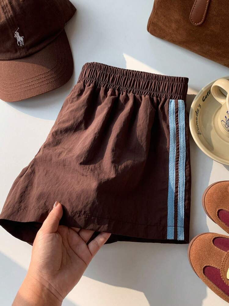 Comfortcana Women's Elastic Waist Side Stripe Loose Shorts, Summer Winter Clothes Christmas Y2K New Year Casual Goong Out Sporty Shorts Y2K Brown Shorts | SHEIN