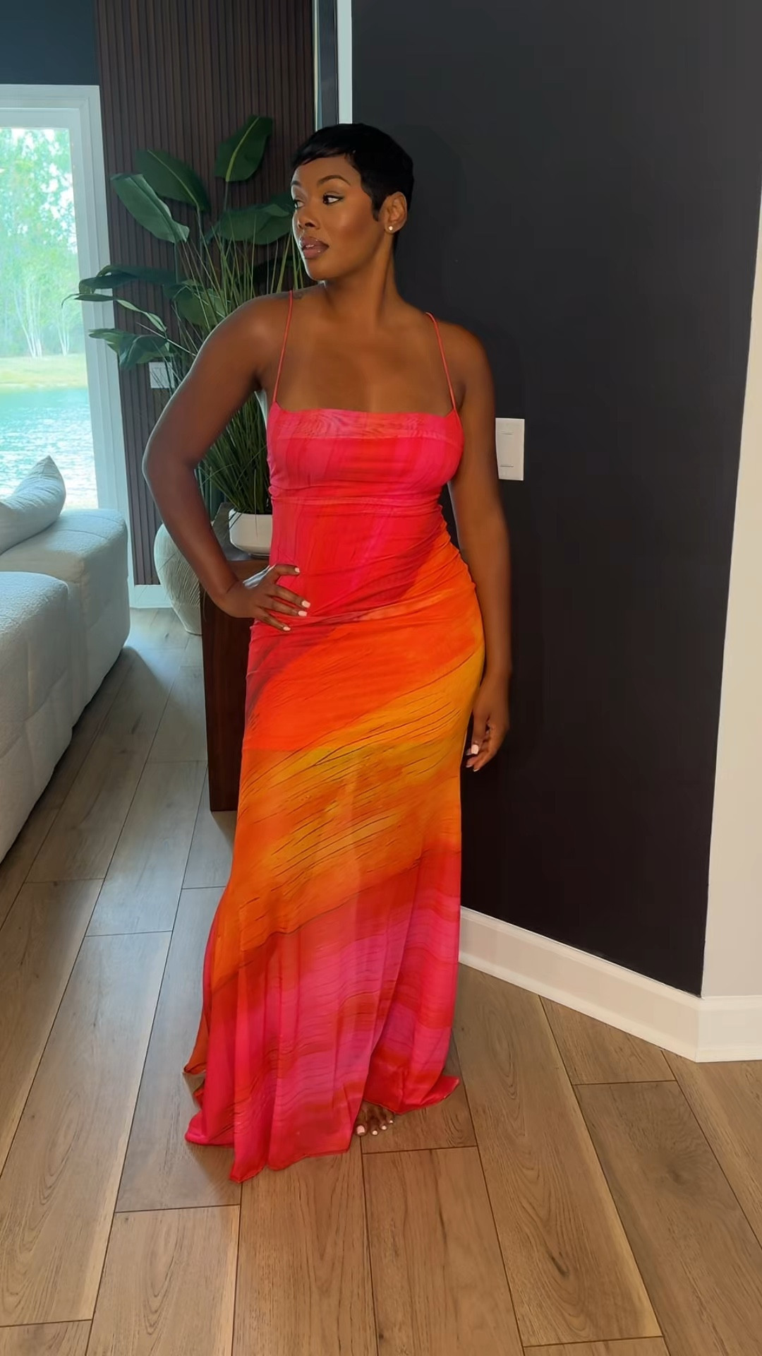 Every woman deserves to feel as beautiful as I do in these dresses 🥰

Size: medium
Height: 5’8