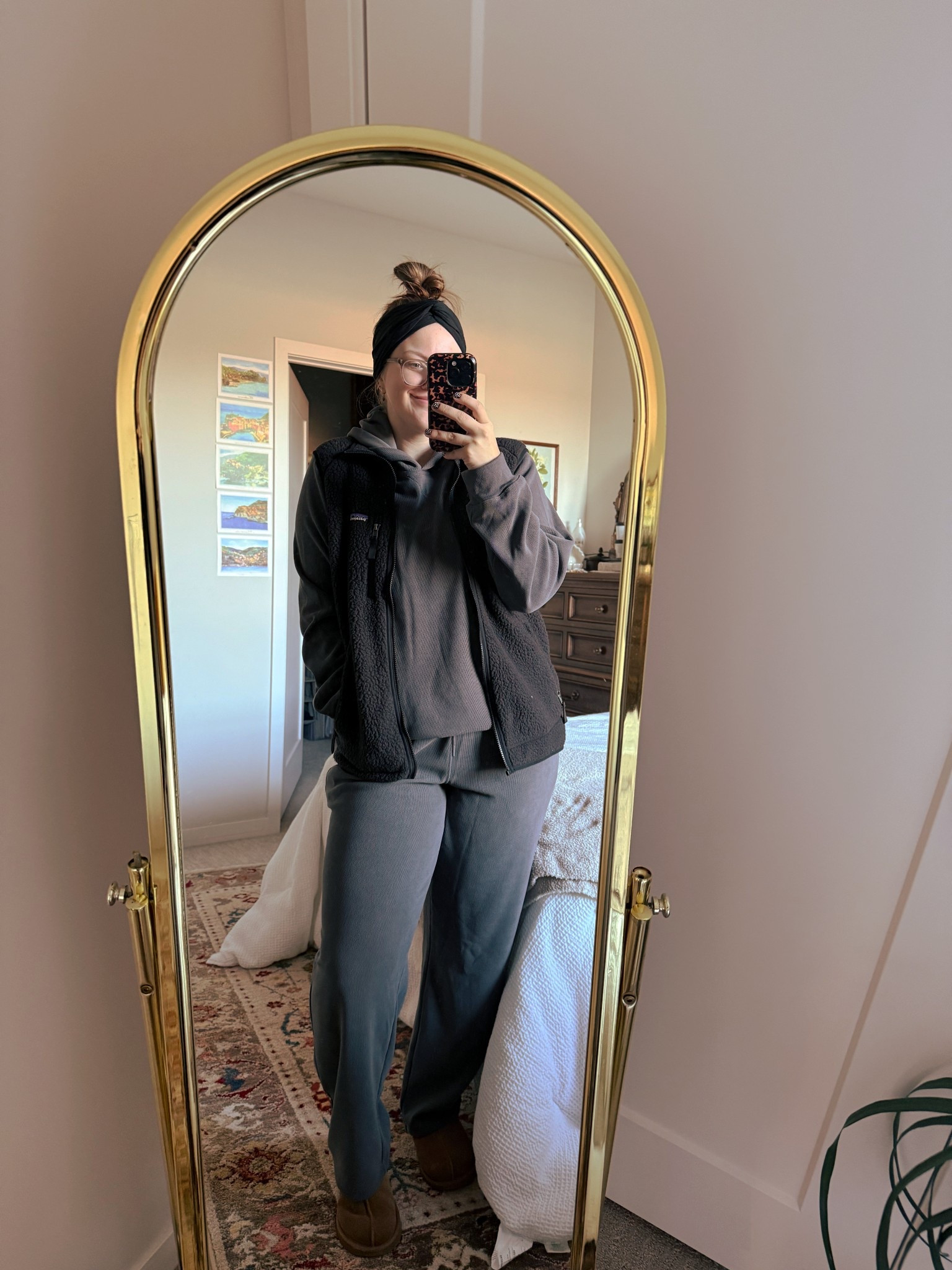 SLP OOTD!! Woke up to snow on the ground so a cozy set was a must. This one is from costco and it was less than $30 for the whole set!! 

#LTKWorkwear #LTKStyleTip #LTKootd