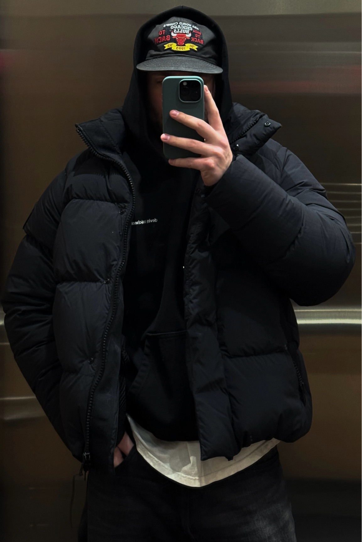 guys don’t be afraid to check out the women’s section 

#LTKmens #LTKwinter #LTKstyletip